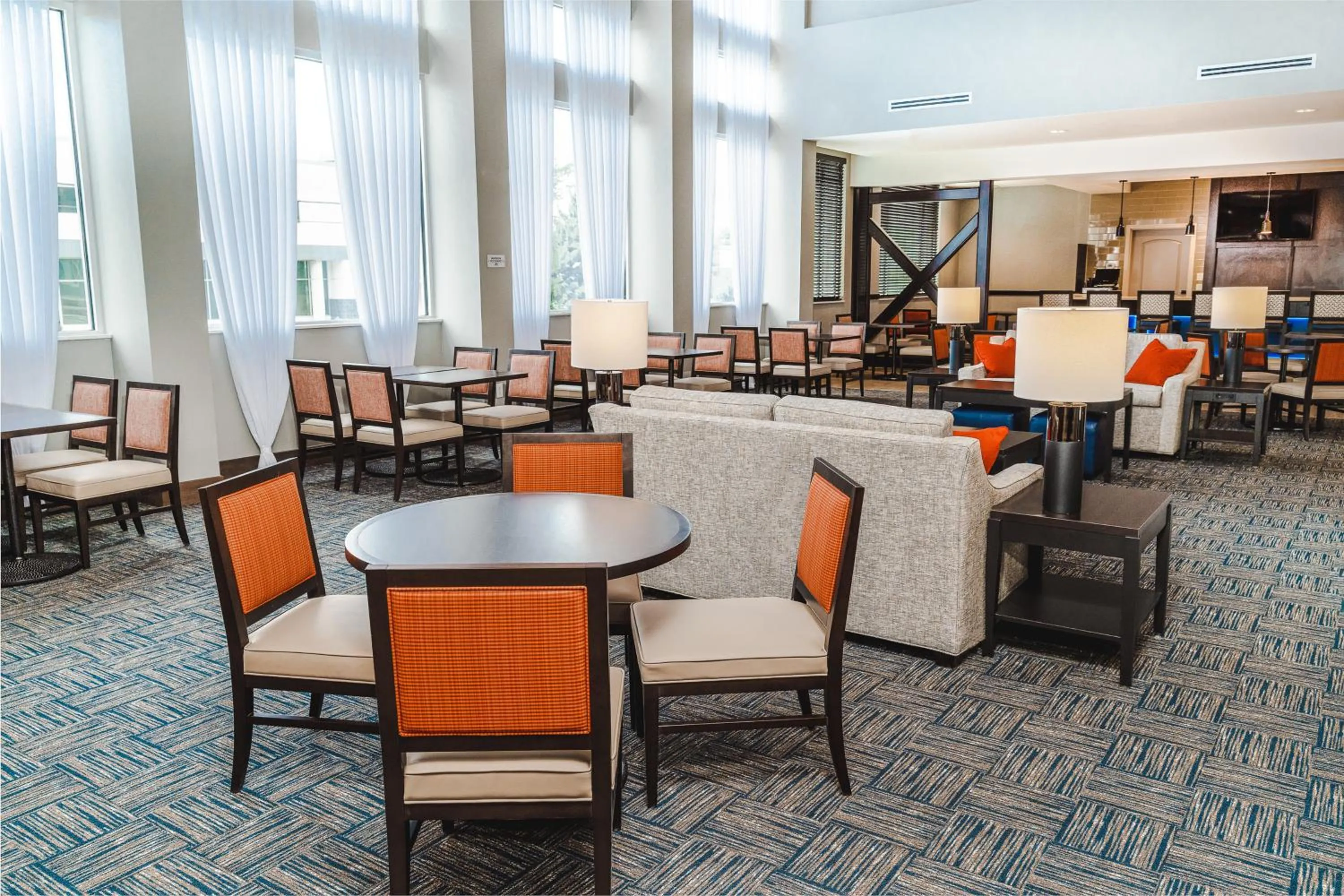 Property building in Staybridge Suites - Nashville - Vanderbilt by IHG