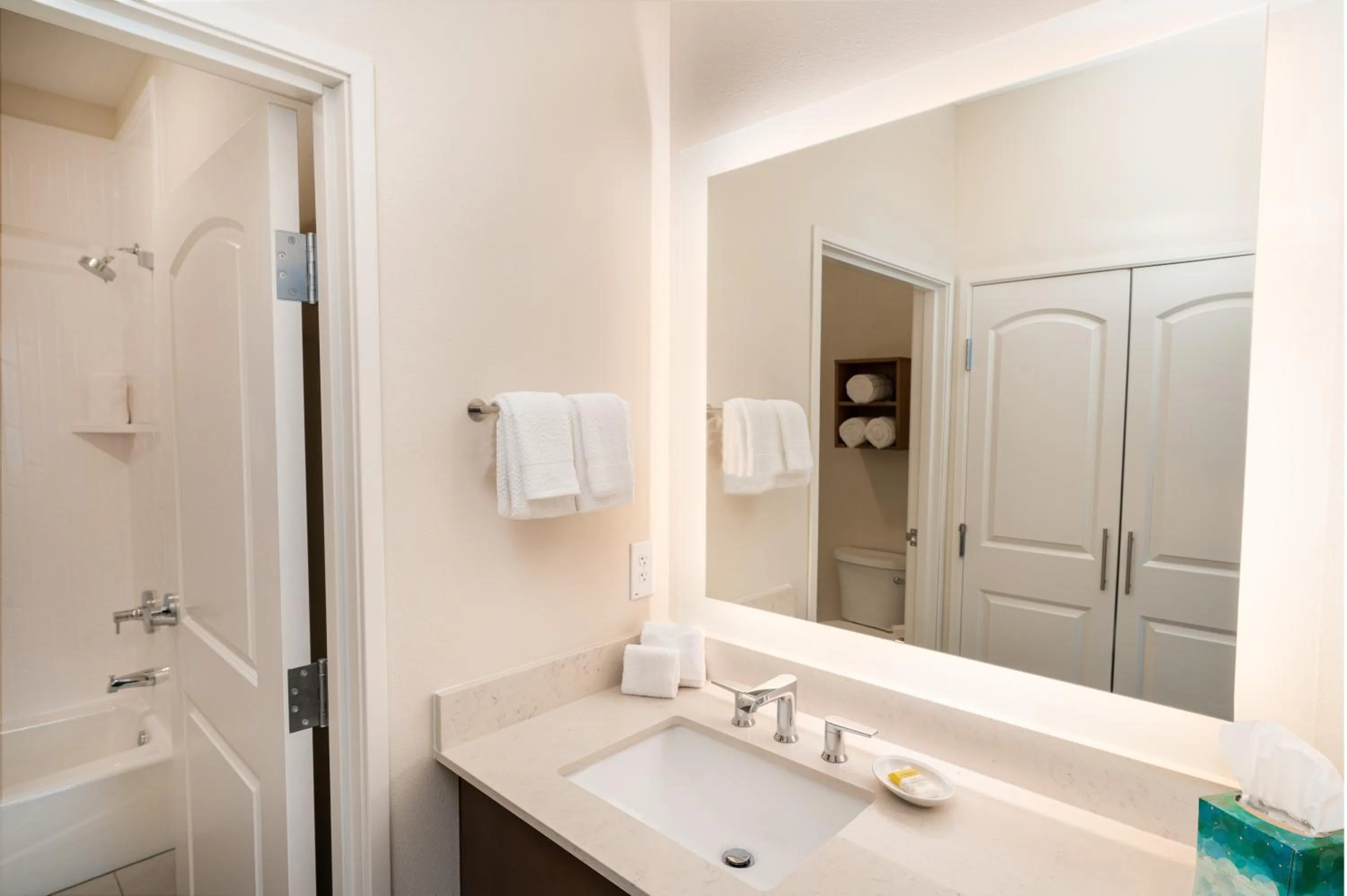 Bathroom in Staybridge Suites - Nashville - Vanderbilt by IHG