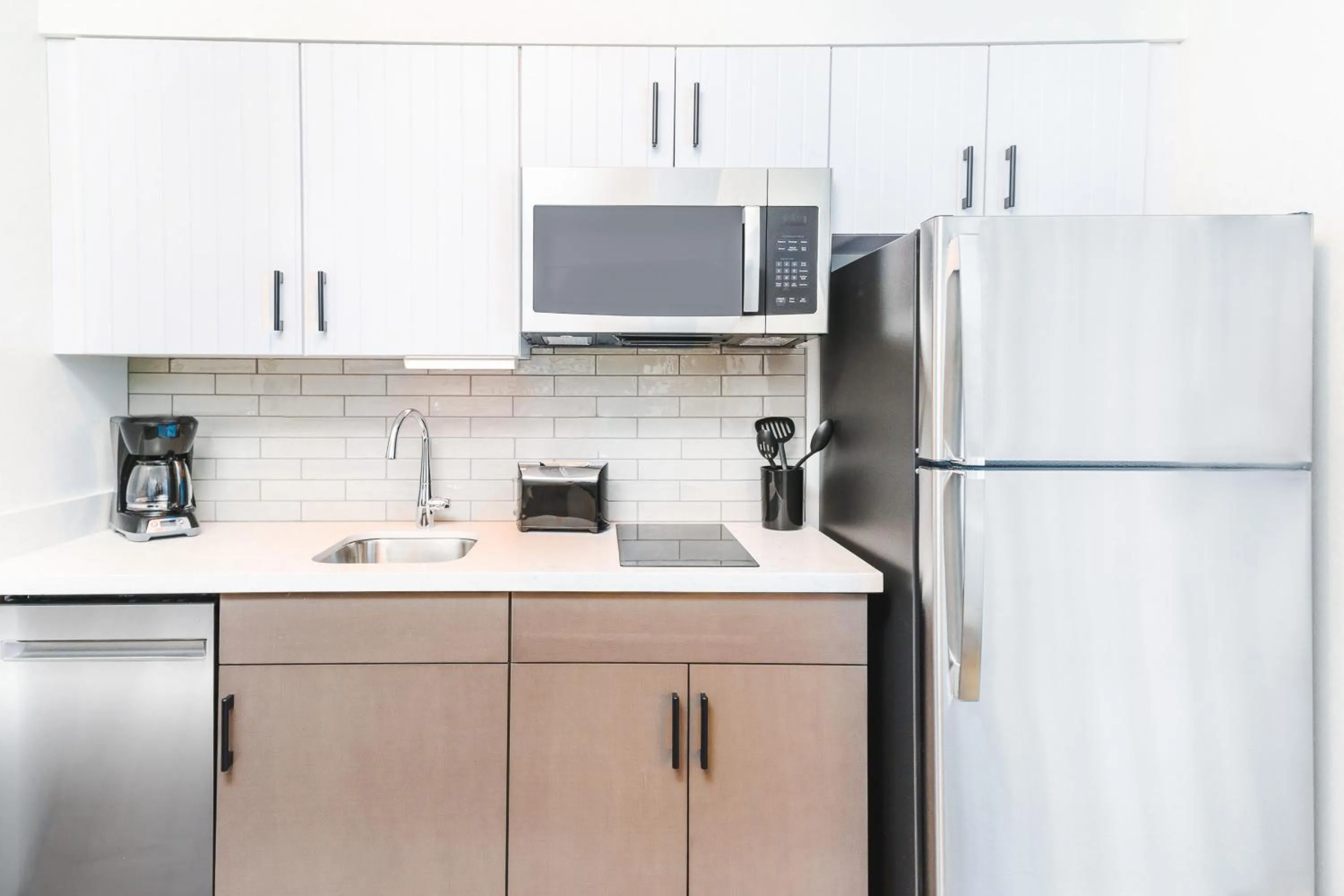 Kitchen or kitchenette in Staybridge Suites - Nashville - Vanderbilt by IHG