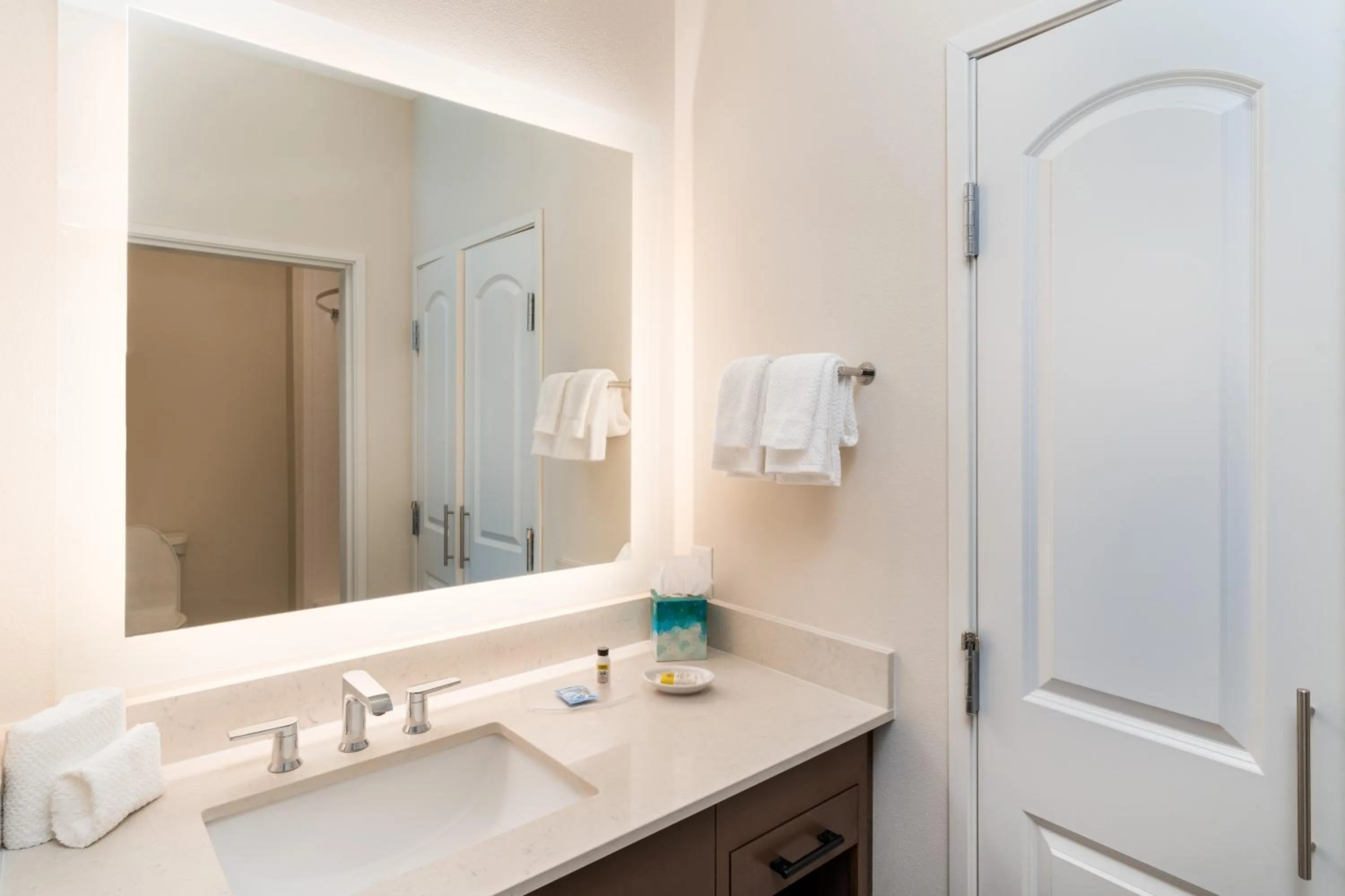 Bathroom in Staybridge Suites - Nashville - Vanderbilt by IHG