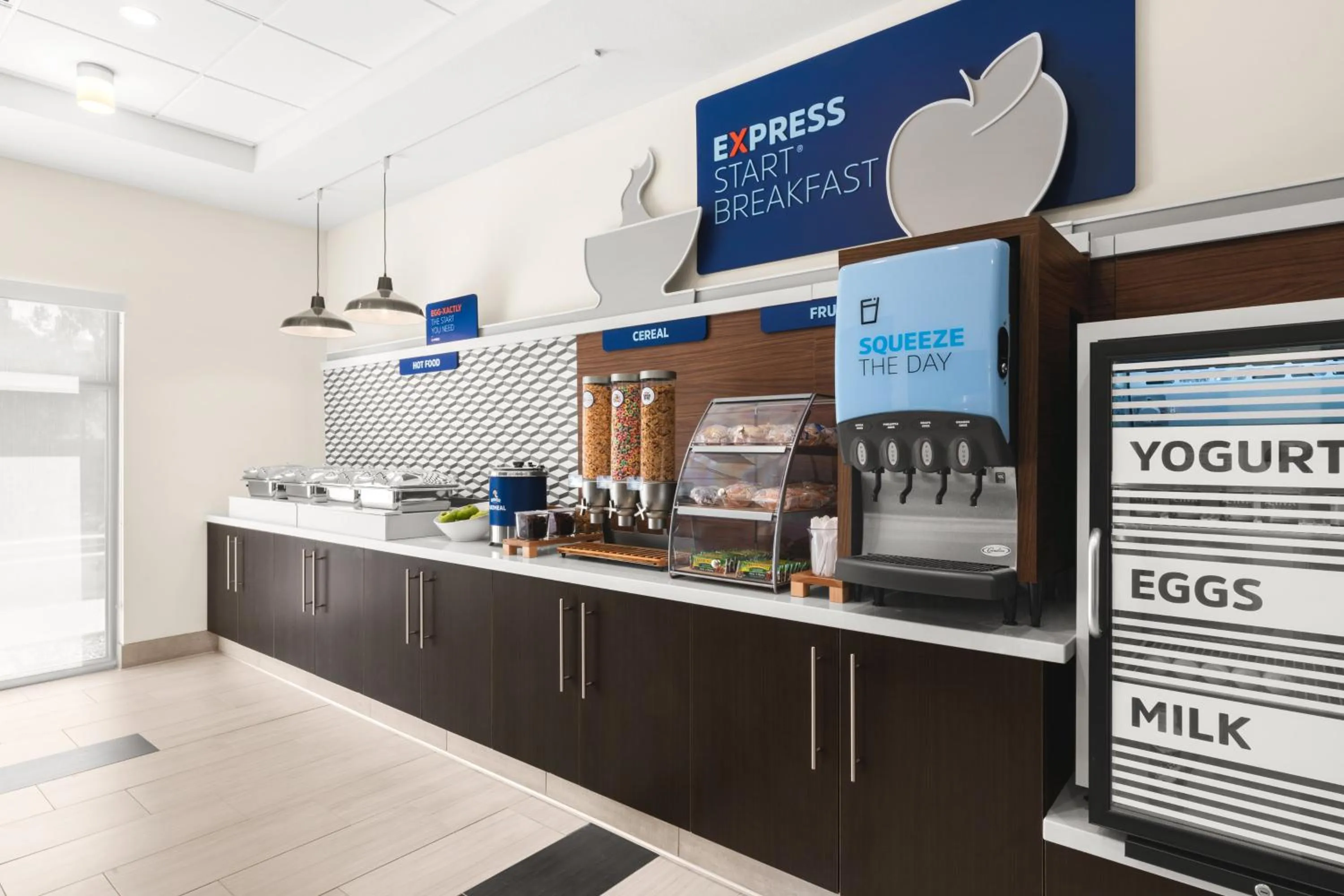 Breakfast in Holiday Inn Express & Suites - Suisun City by IHG