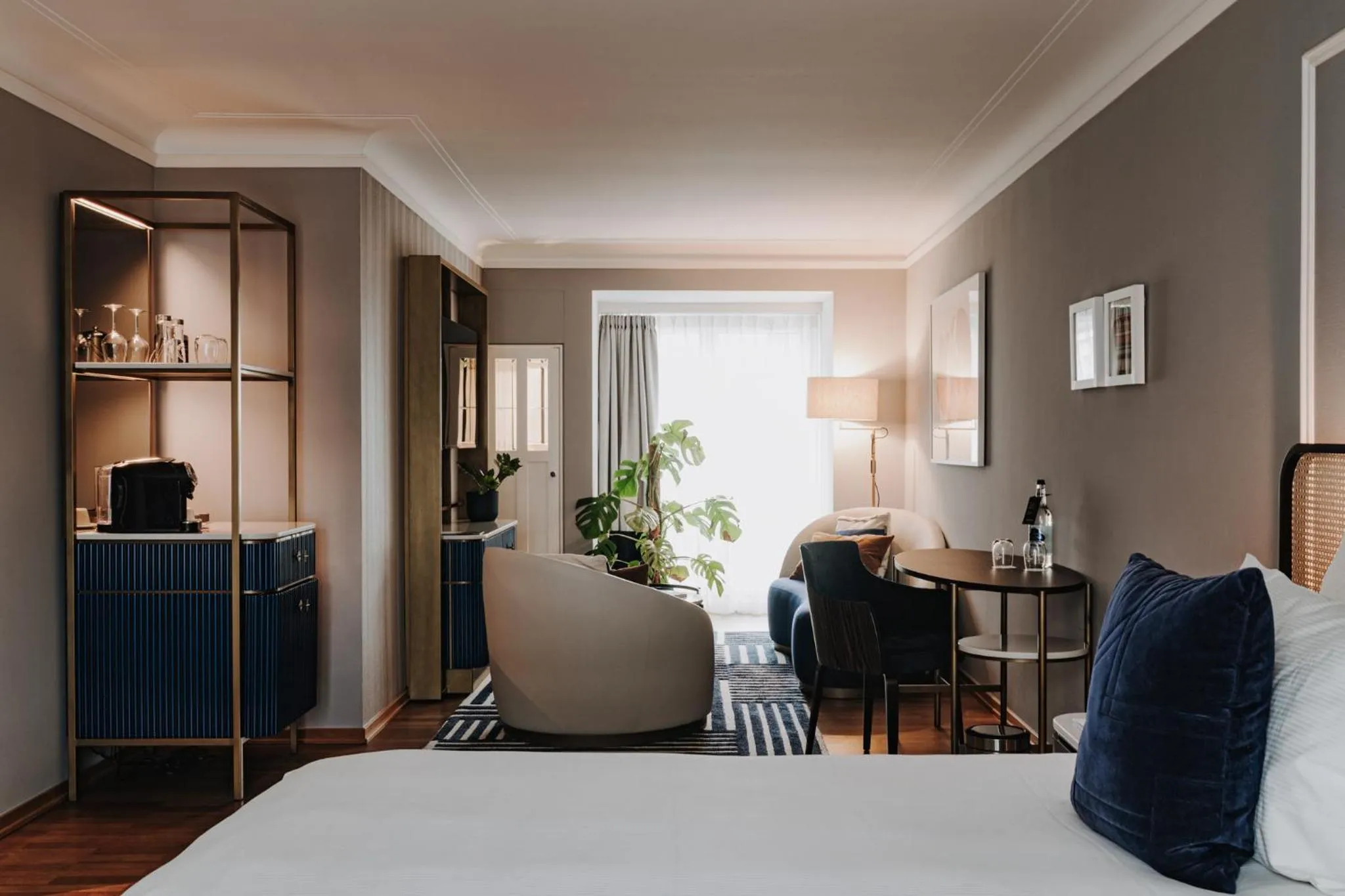 TV and multimedia, Bed in AMERON Zürich Bellerive au Lac