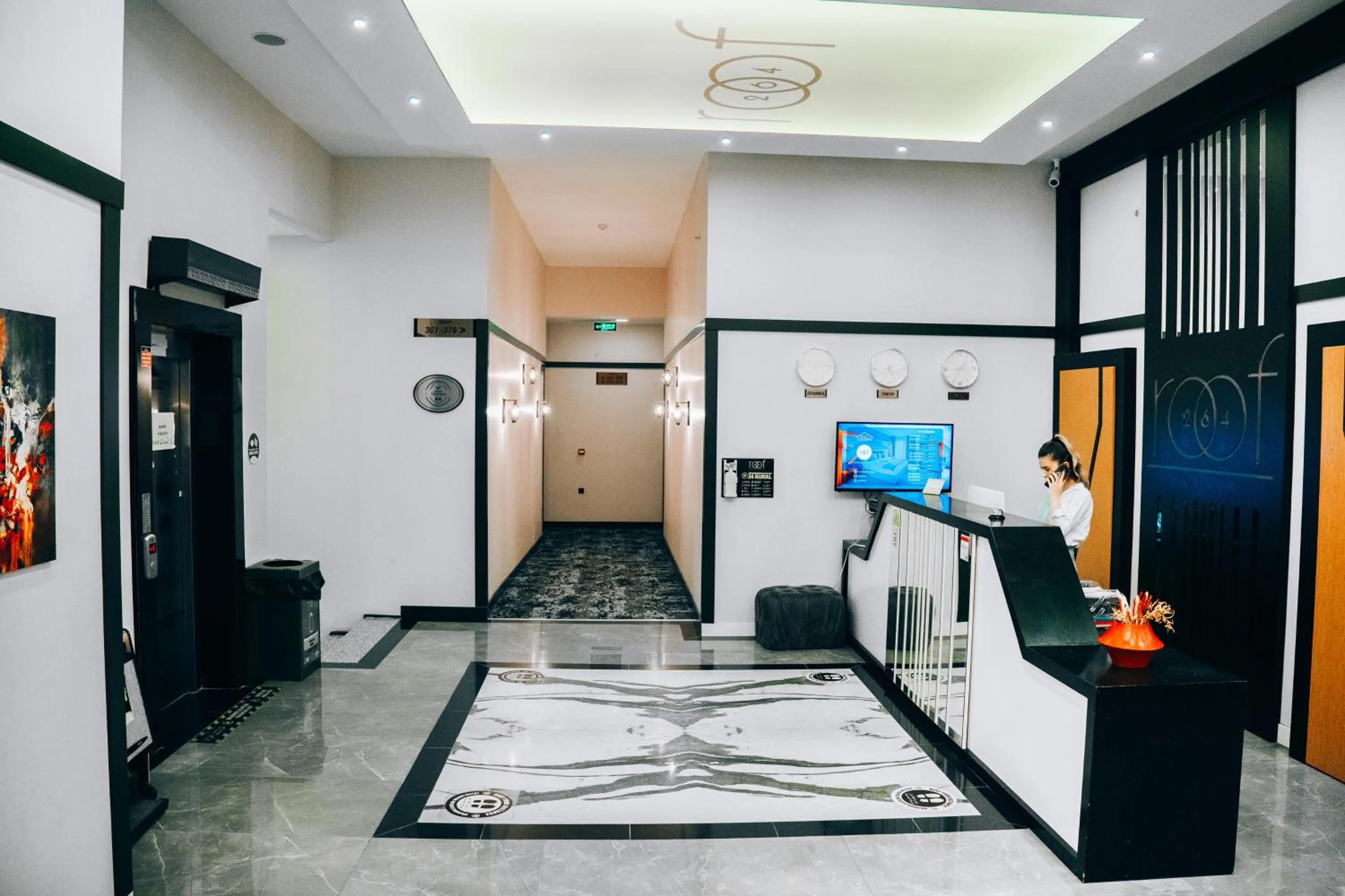 Lobby or reception in Roof 264 Hotel & Suites