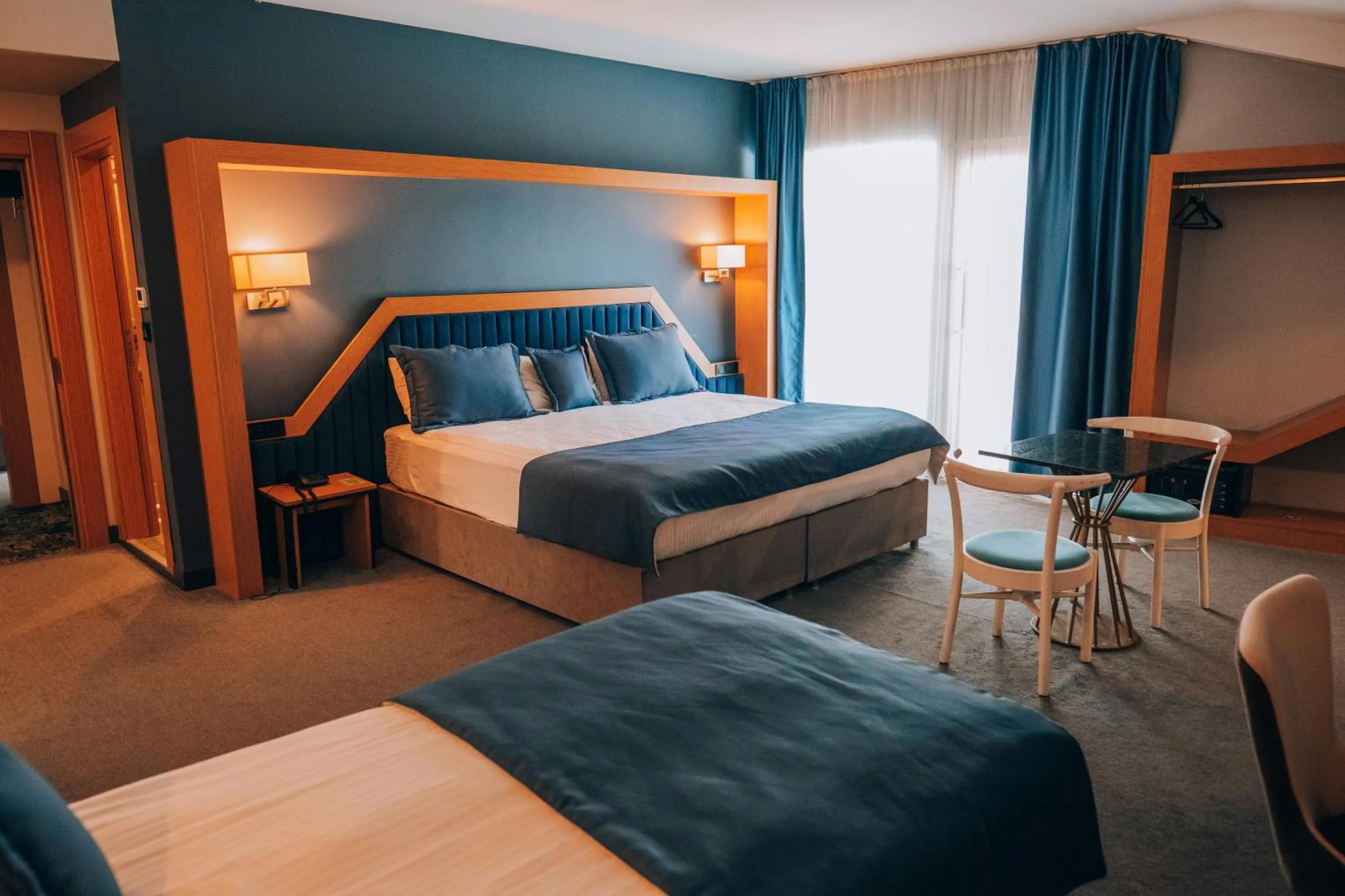 Bedroom, Bed in Roof 264 Hotel & Suites