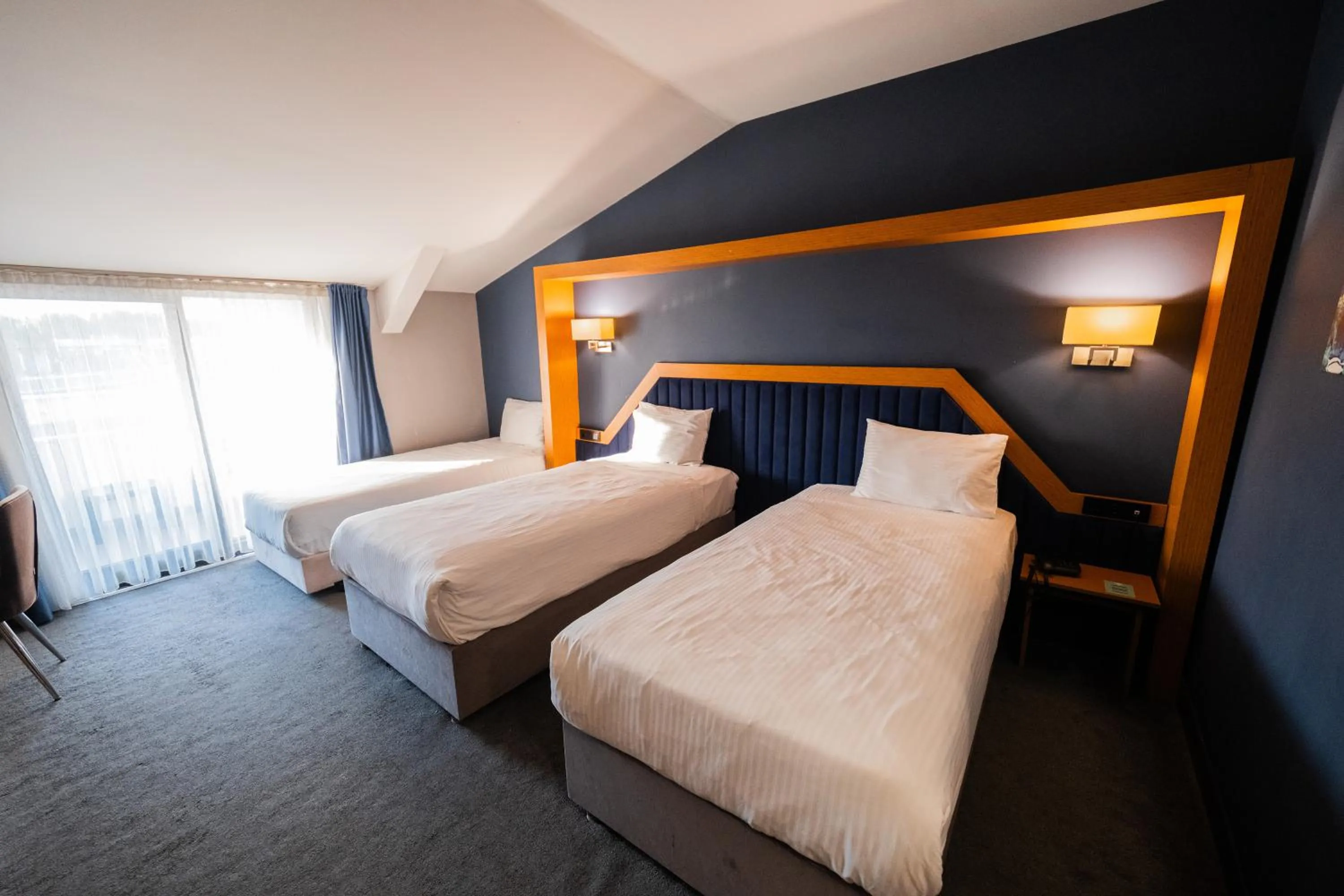 Bedroom, Bed in Roof 264 Hotel & Suites