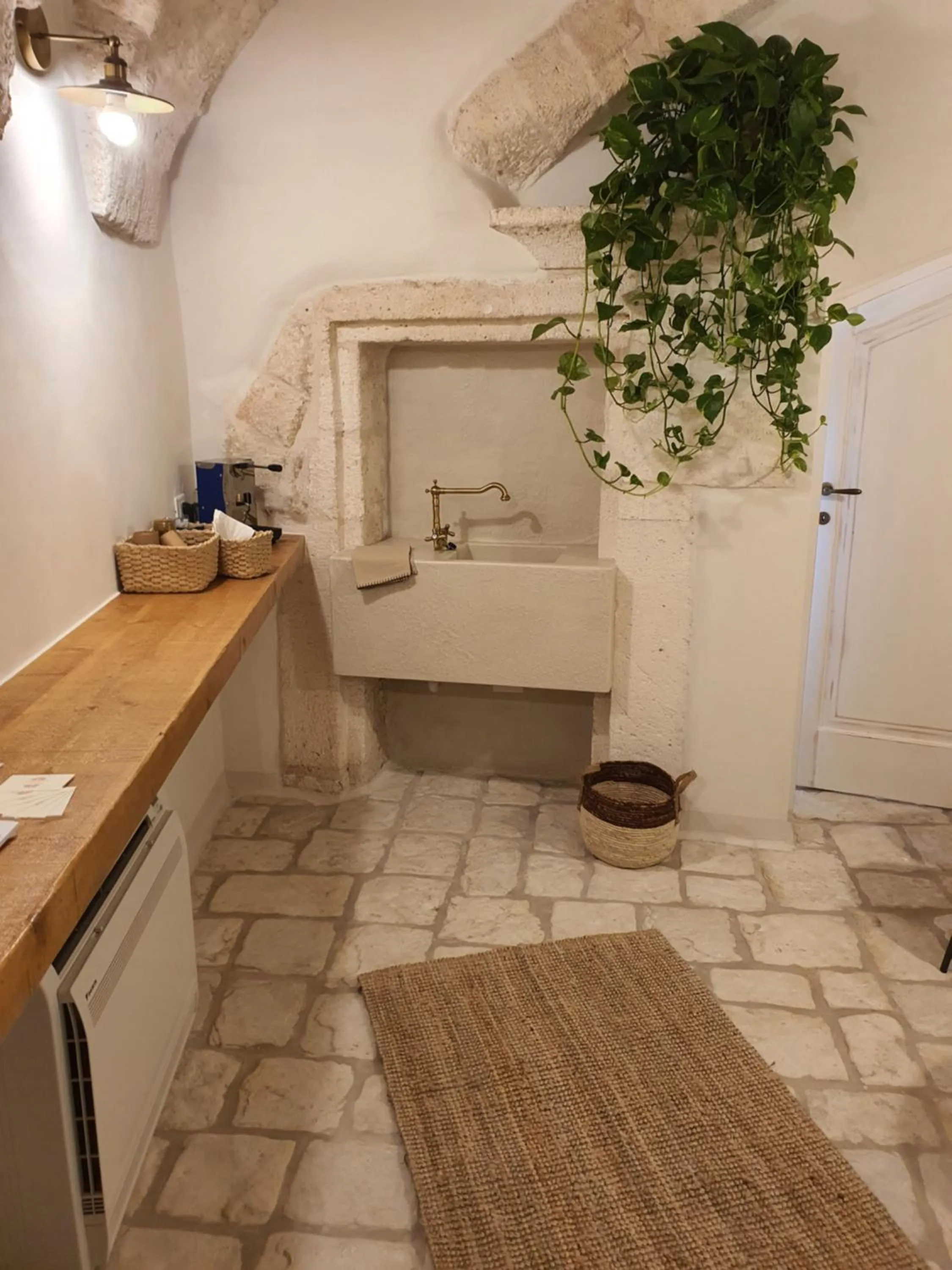 Coffee/tea facilities in Caterina's Suites & Apartament