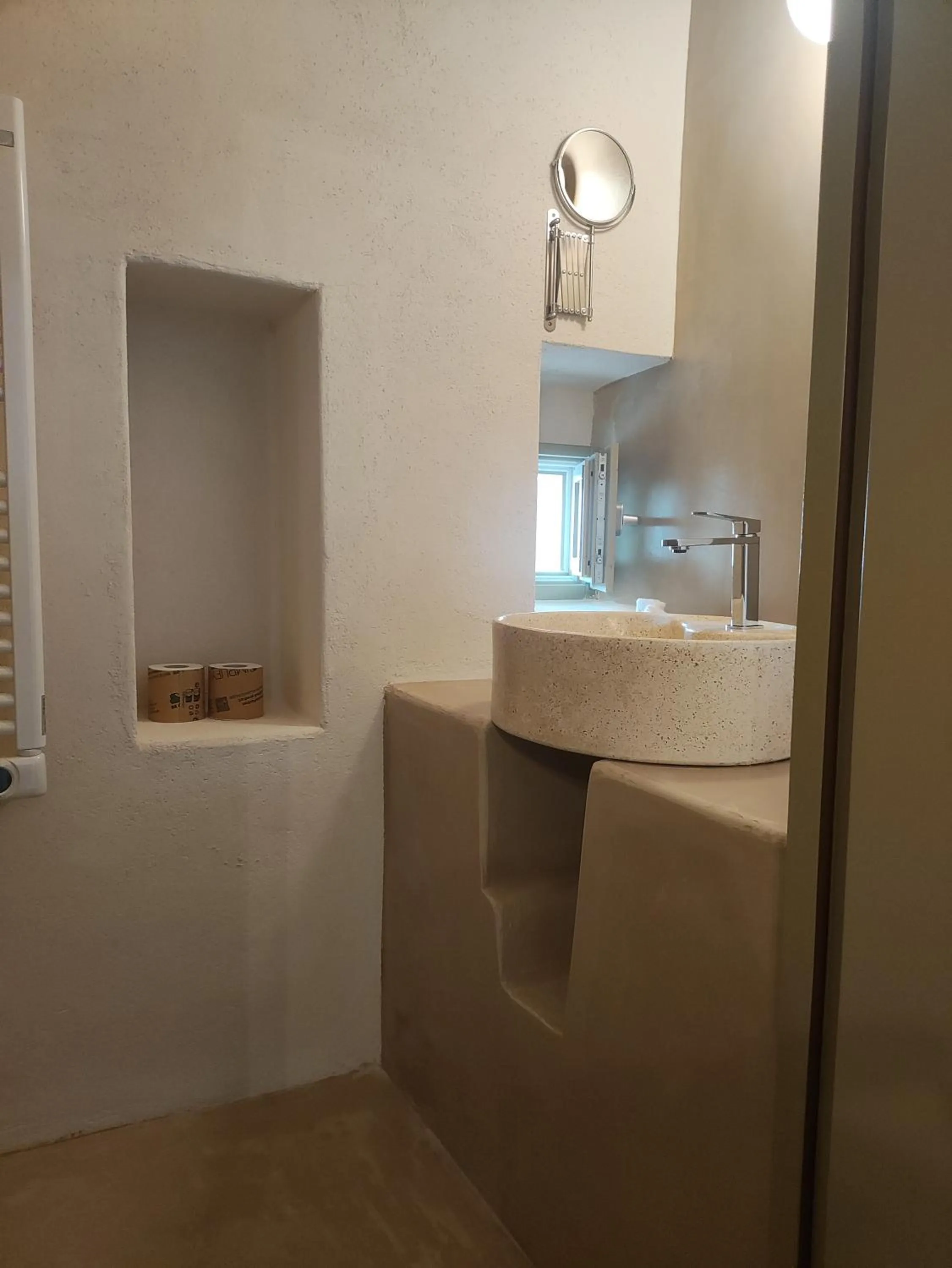 Bathroom in Caterina's Suites & Apartament