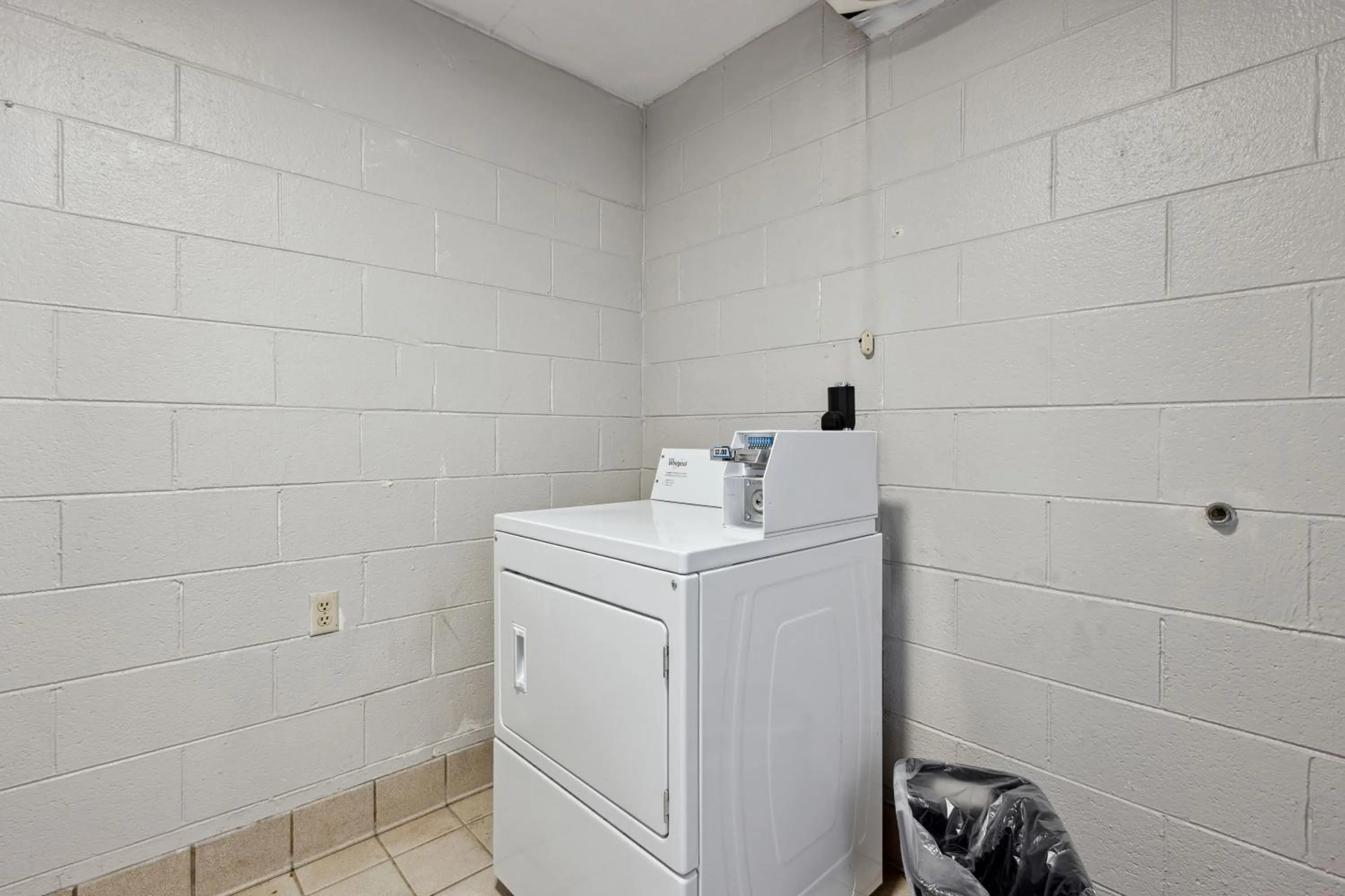 laundry in Relax inn by OYO Greeneville Near Hwy US-321