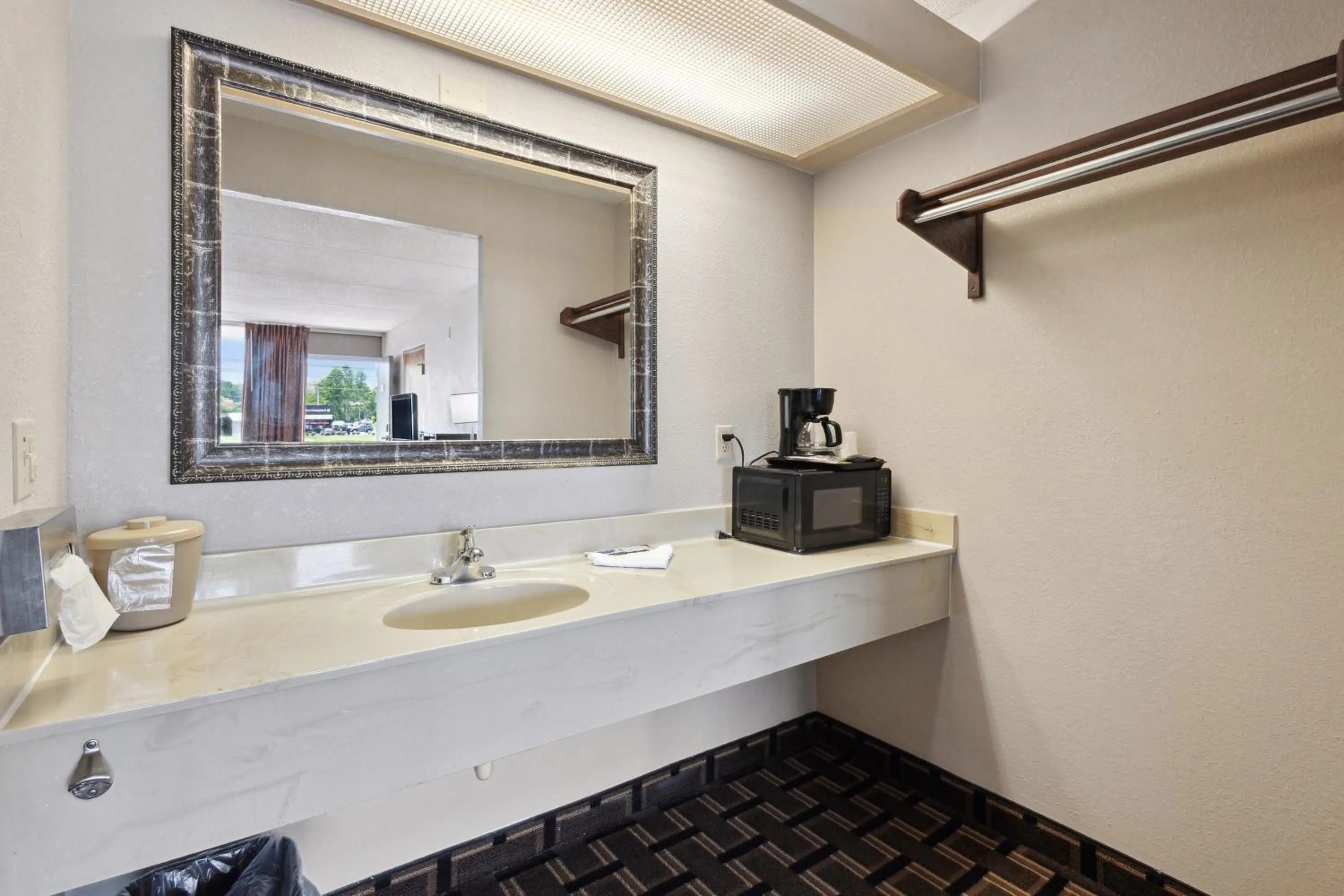 Bathroom in Relax inn by OYO Greeneville Near Hwy US-321