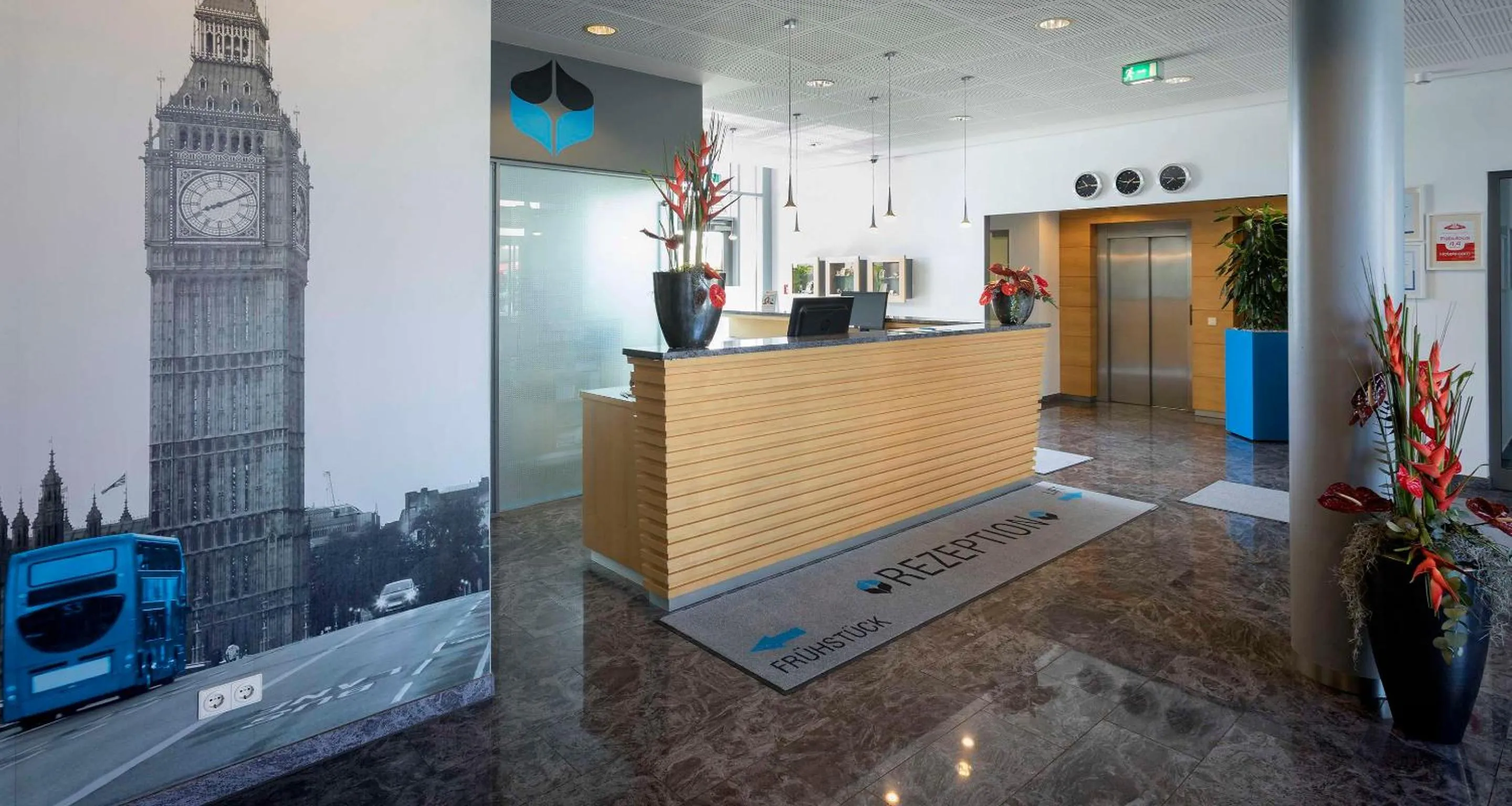 Lobby or reception in Best Western Hotel am Europaplatz