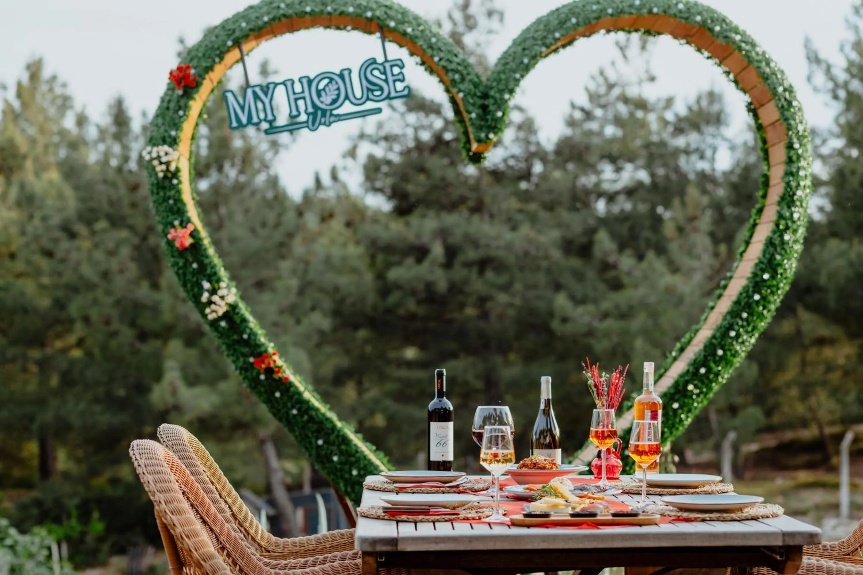 Restaurant/places to eat in My House Urla