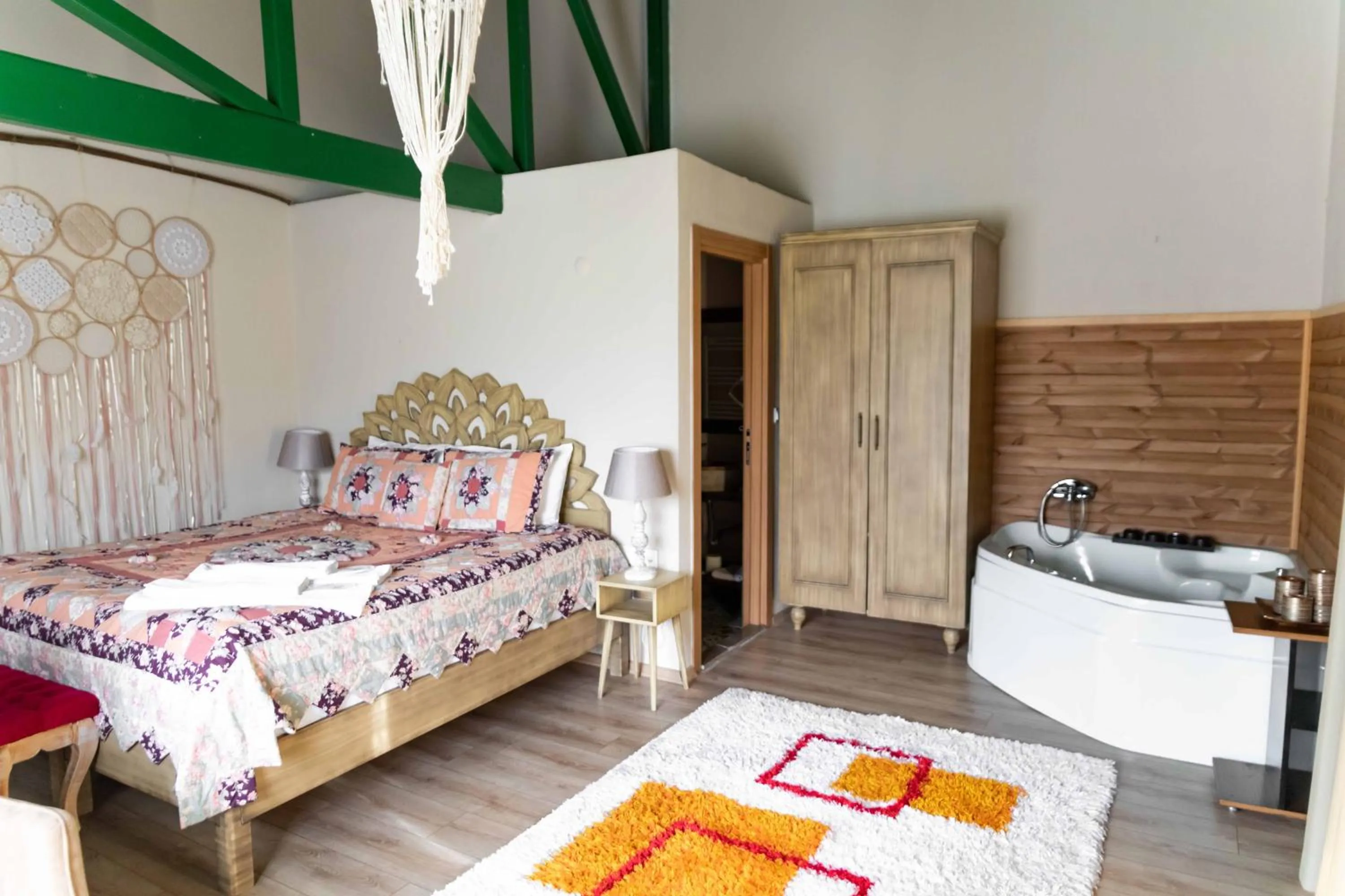 Bed in My House Urla