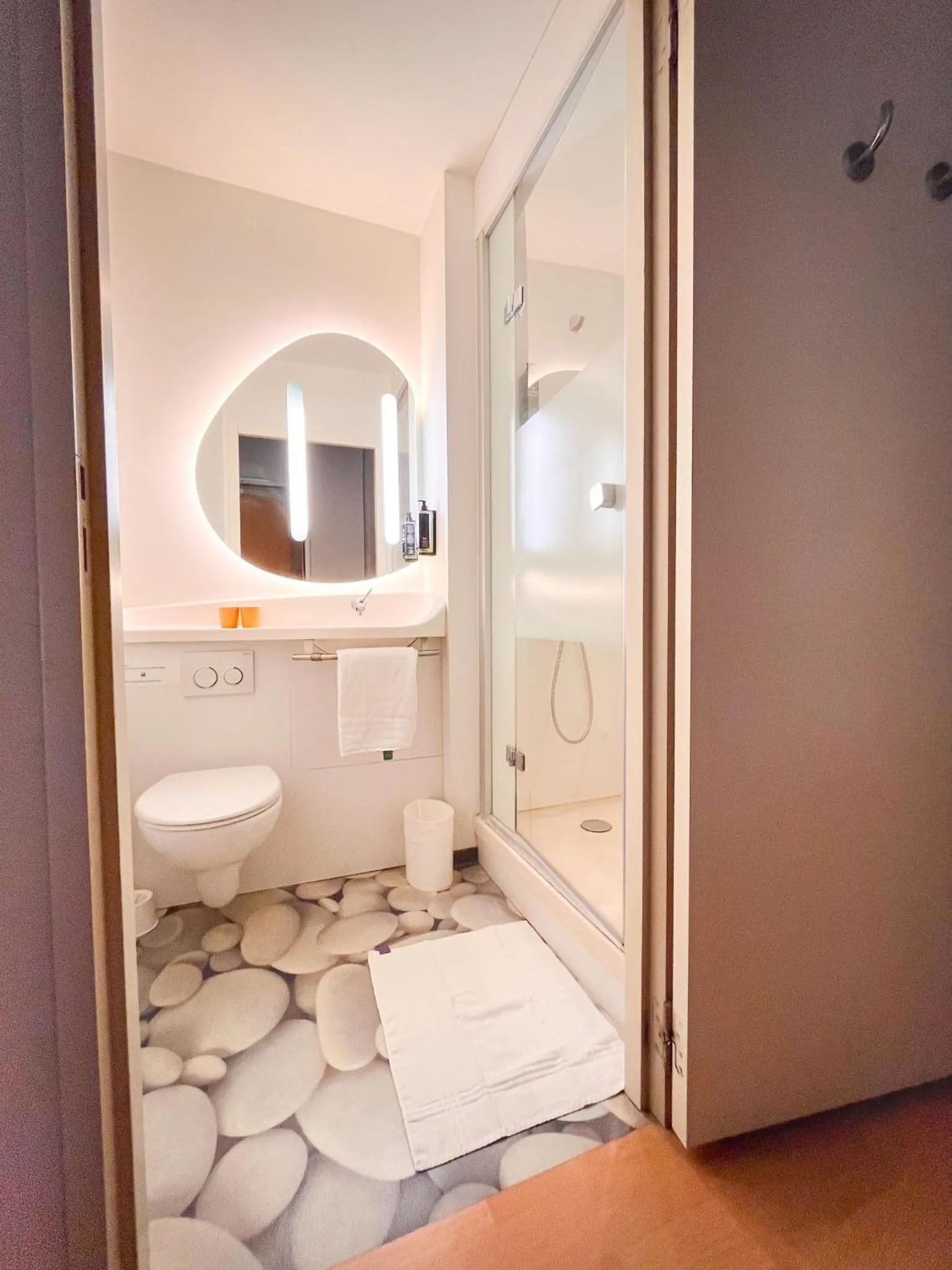 Bathroom in Ibis Budget Lille Gares Vieux-Lille