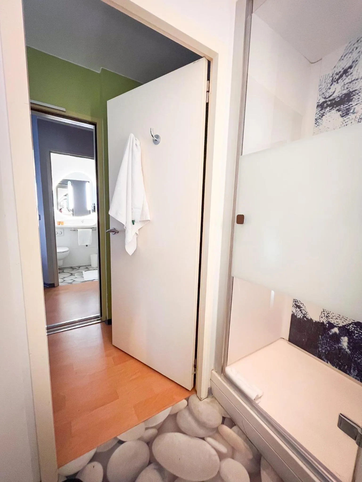 Bathroom, Bed in Ibis Budget Lille Gares Vieux-Lille