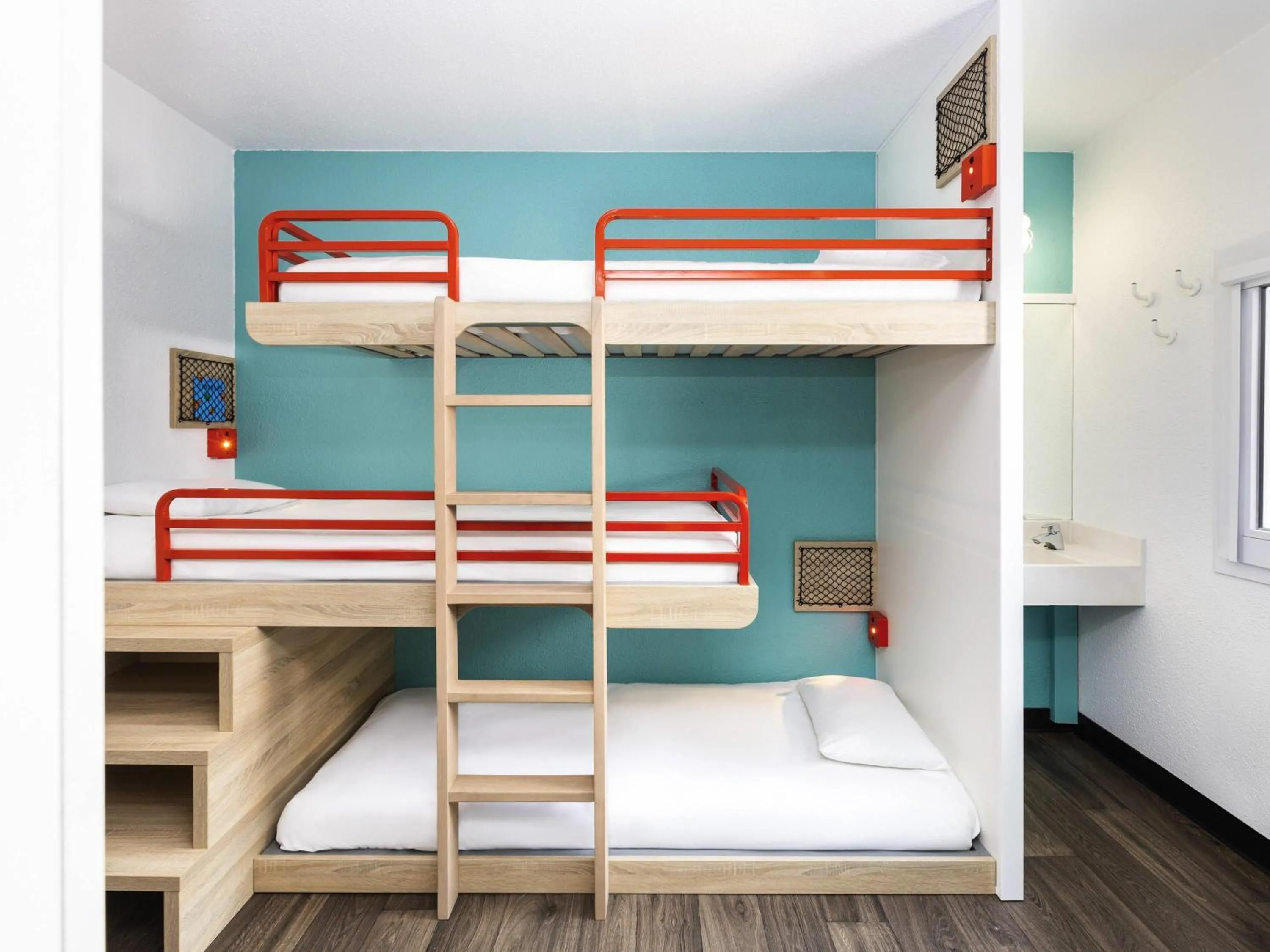 Bedroom, Bed in hotelF1 Lille Villeneuve d'Ascq