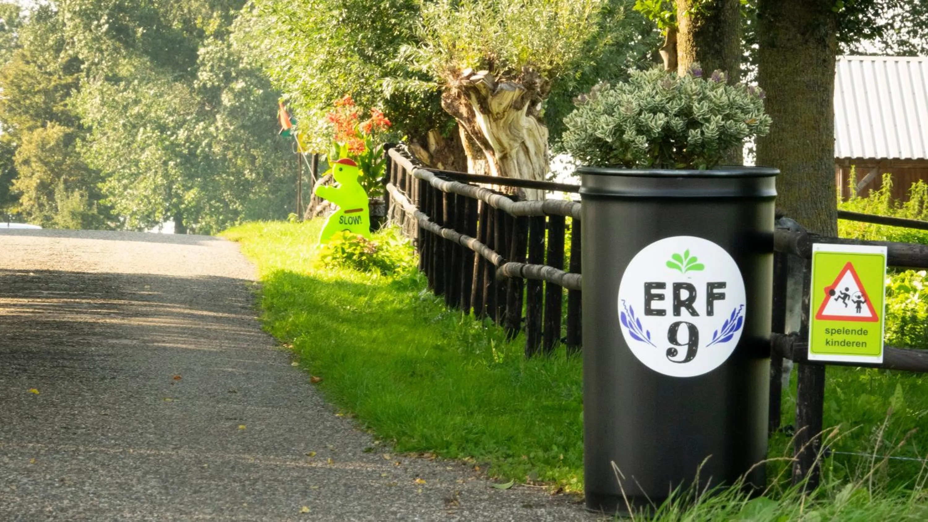 Facade/entrance in BenB Erf 9