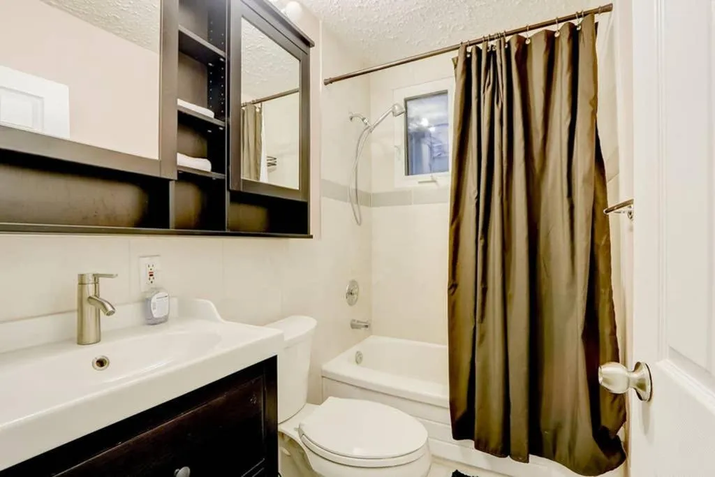 JstLikeHome - Central Suite