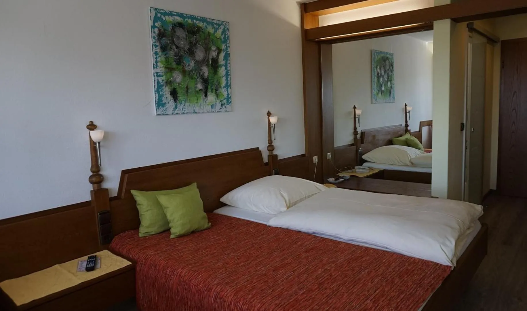 Photo of the whole room, Bed in Beurener Hof