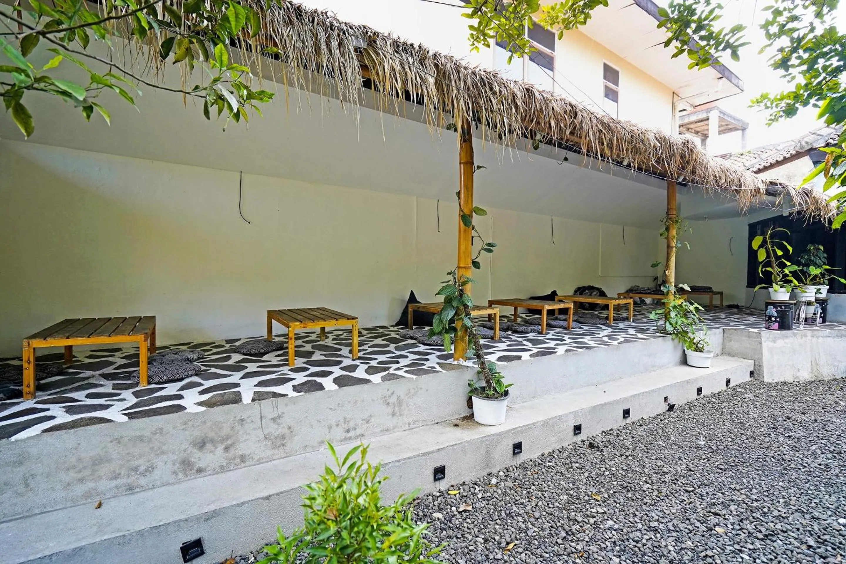 Lobby or reception in Hotel O Garden Hostel