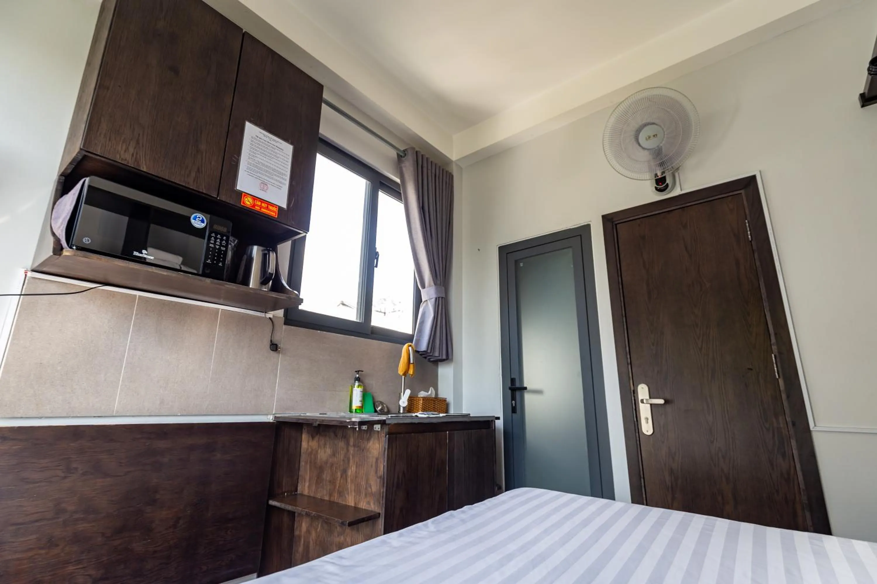 Bedroom, Bed in Cozy Riverview of Livinginn