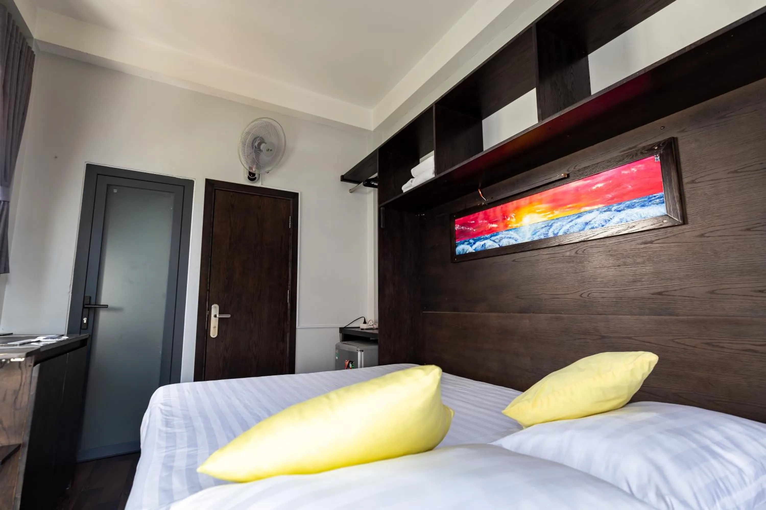 Bedroom, Bed in Cozy Riverview of Livinginn