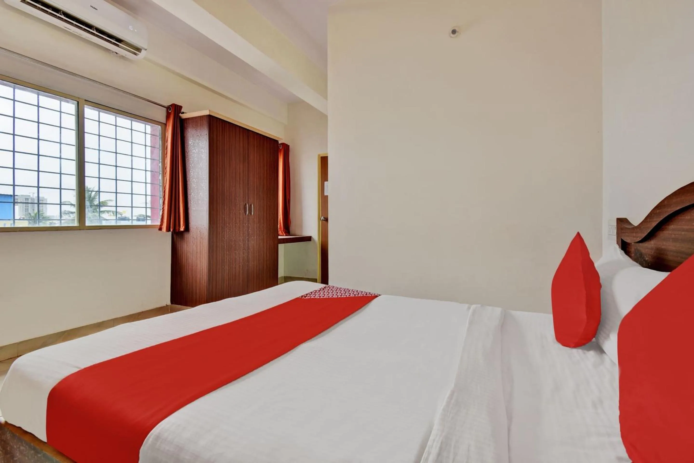 Bedroom, Bed in Hotel O K N Residency