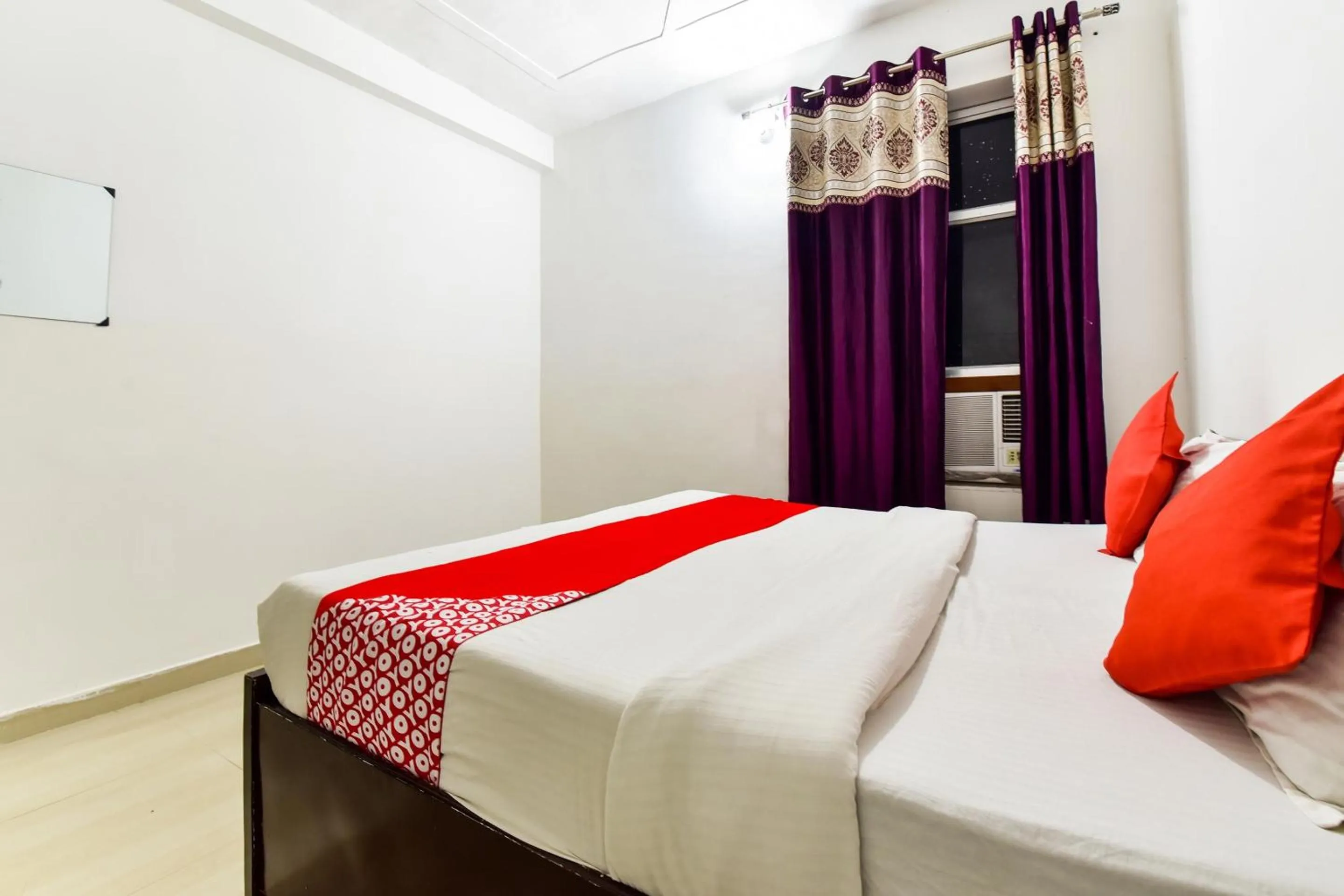 Bedroom in Hotel O White Rock