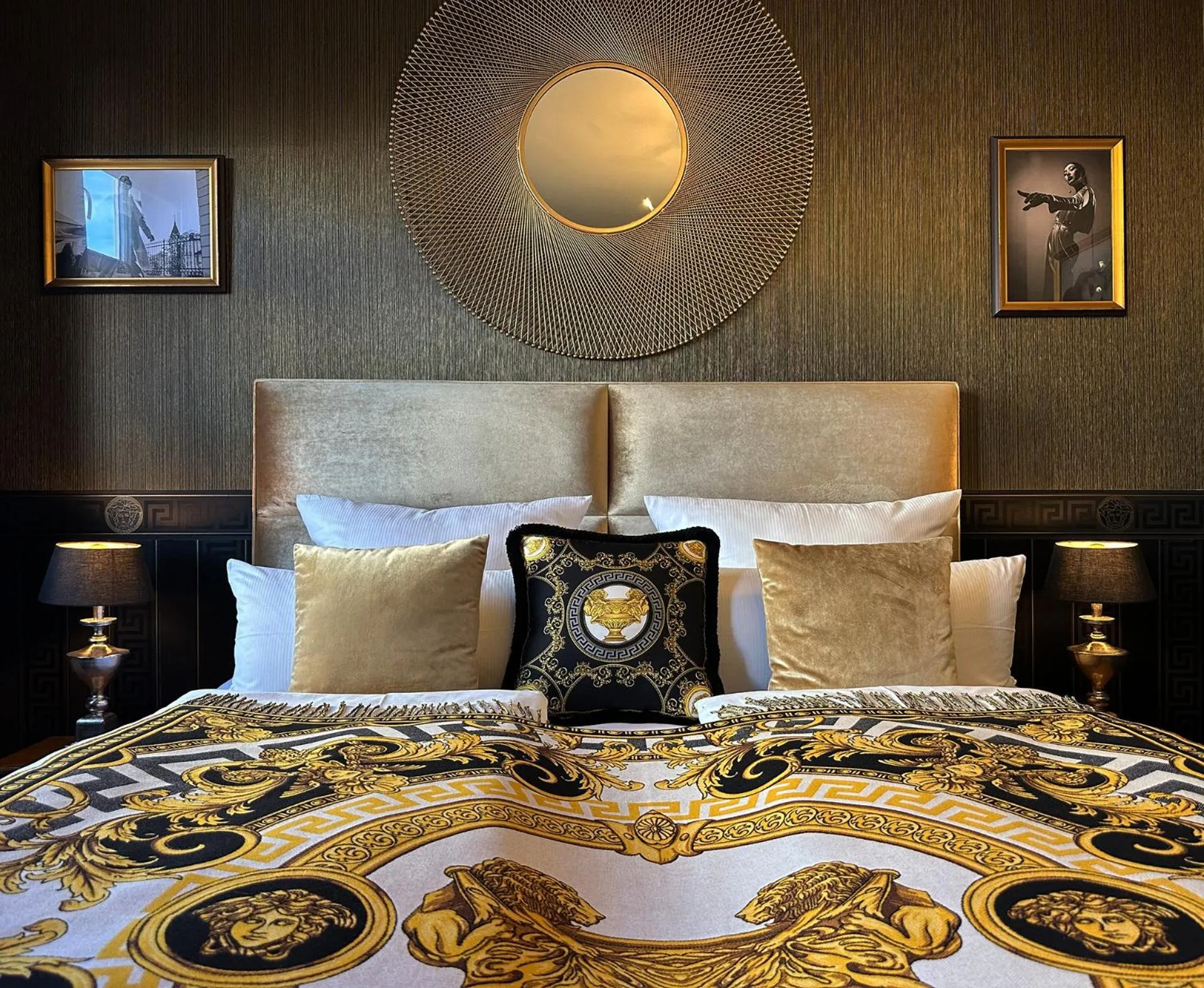 Bed in Boutique-Hotel Stadtvilla Hodes