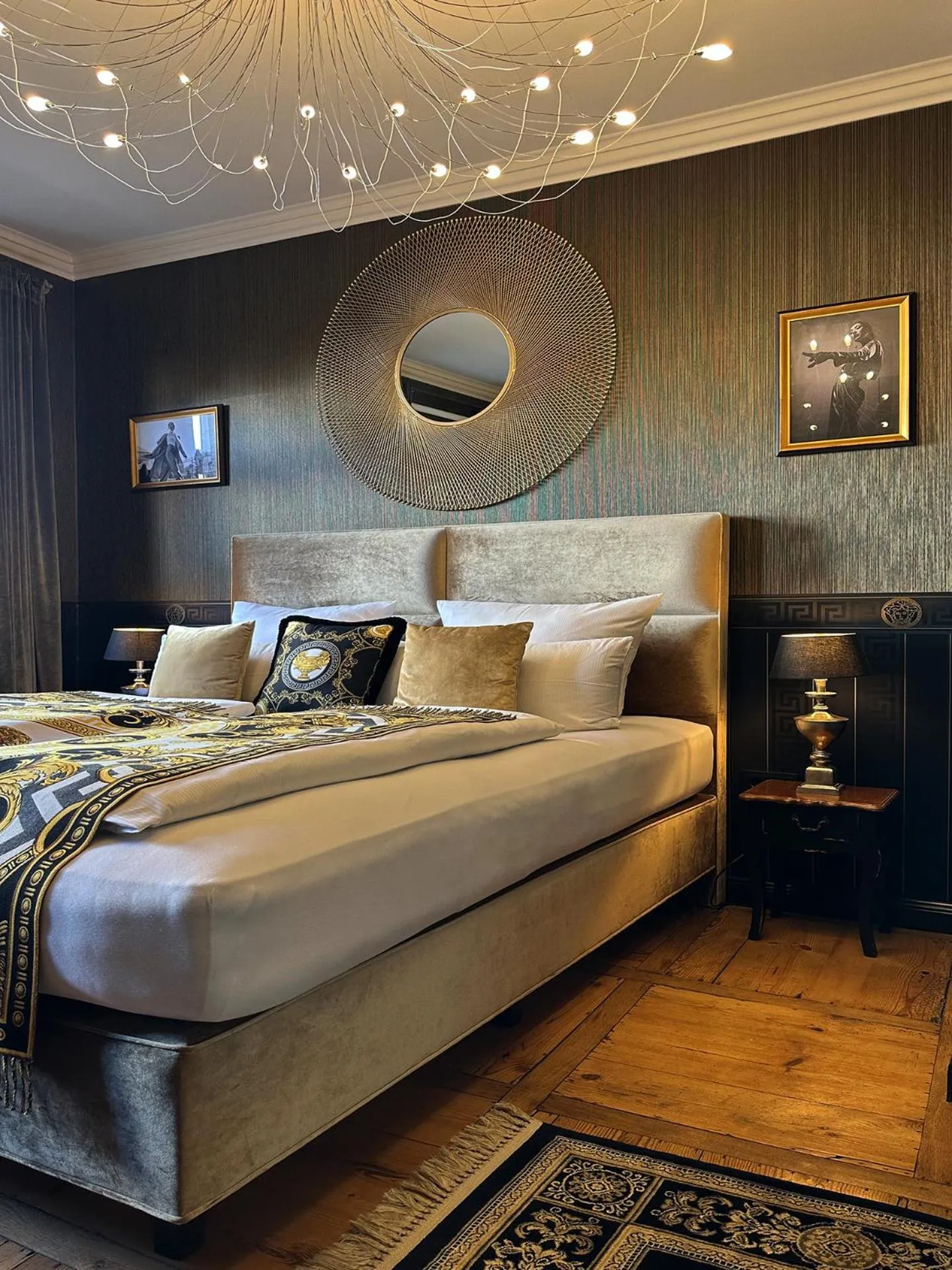 Bed in Boutique-Hotel Stadtvilla Hodes