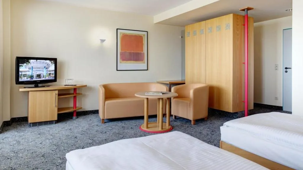 Bed in ABACUS Tierpark Hotel