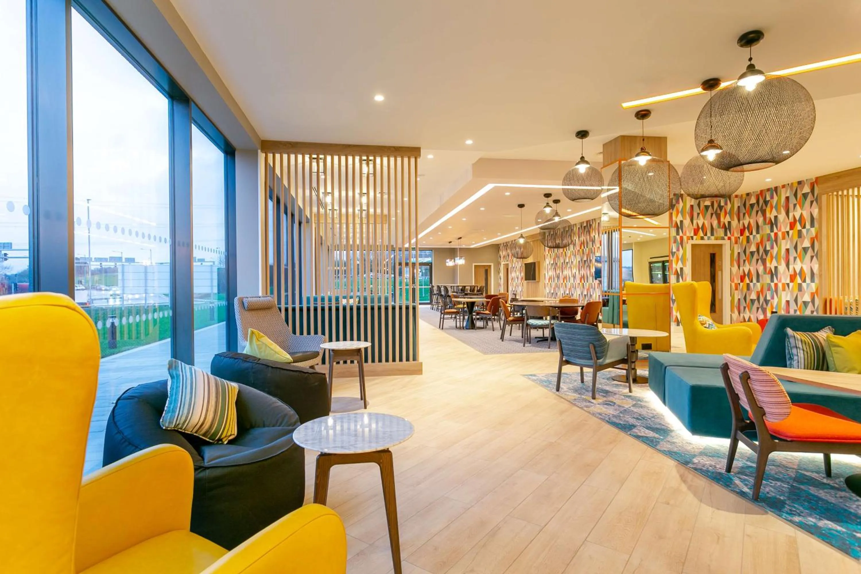 Lobby or reception in Hampton By Hilton Blackburn