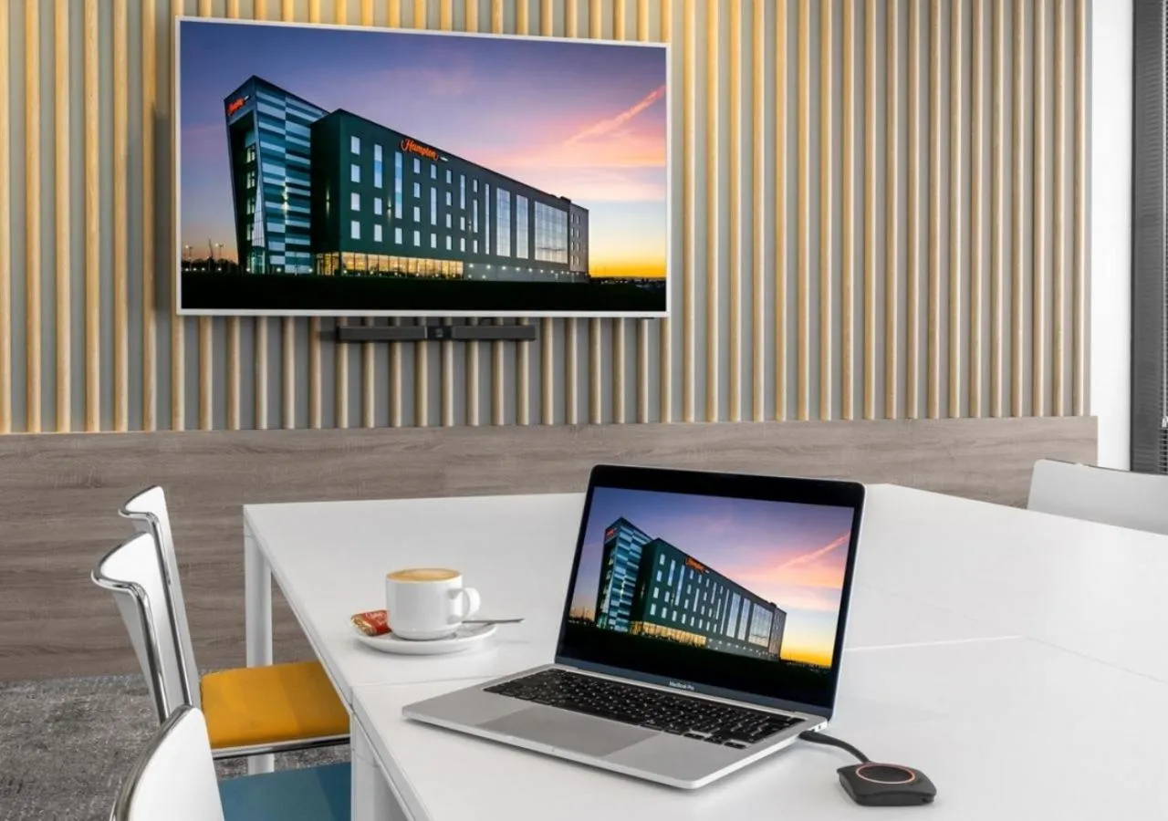 Meeting/conference room in Hampton By Hilton Blackburn