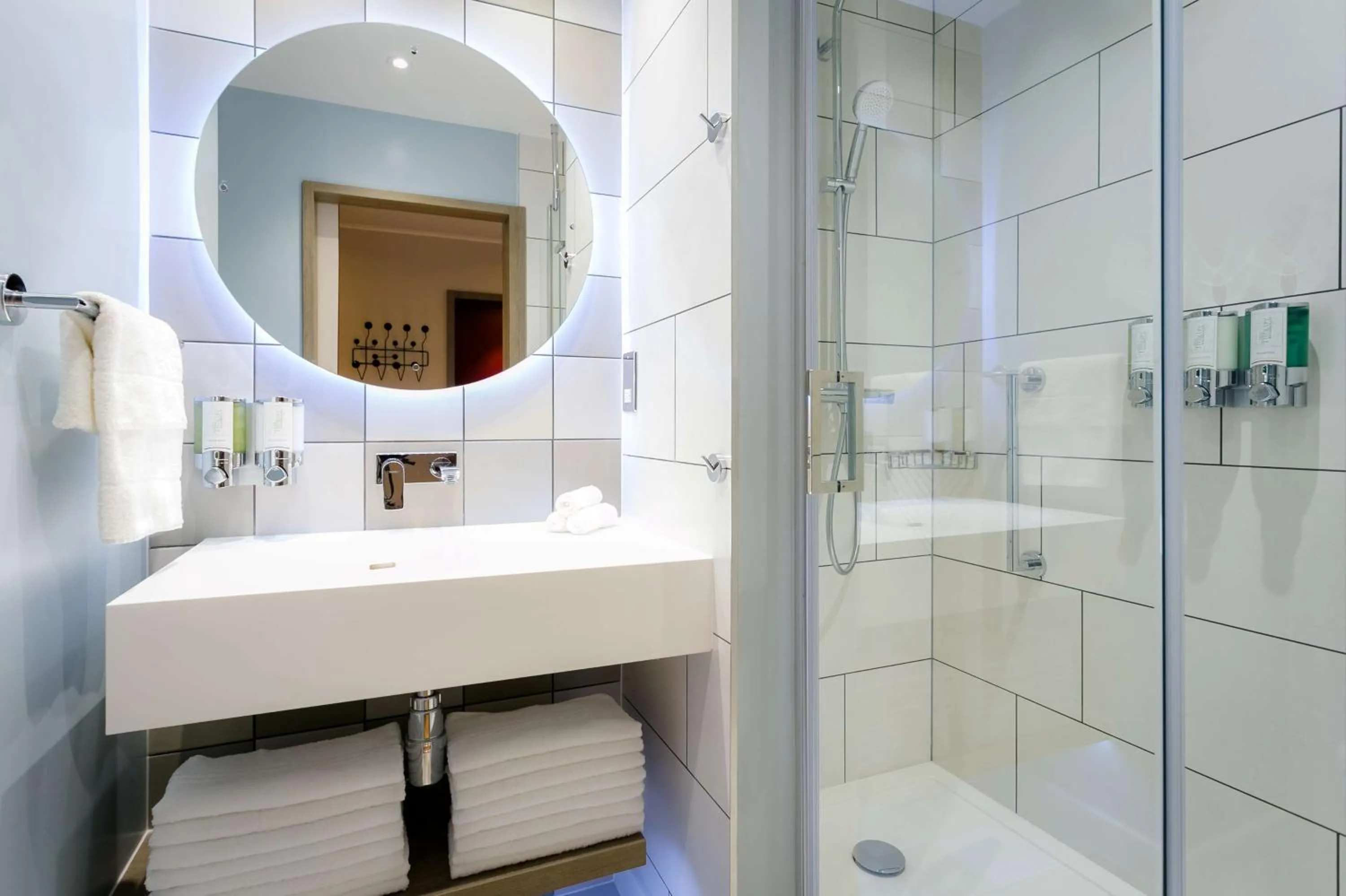 Bathroom in Hampton By Hilton Blackburn