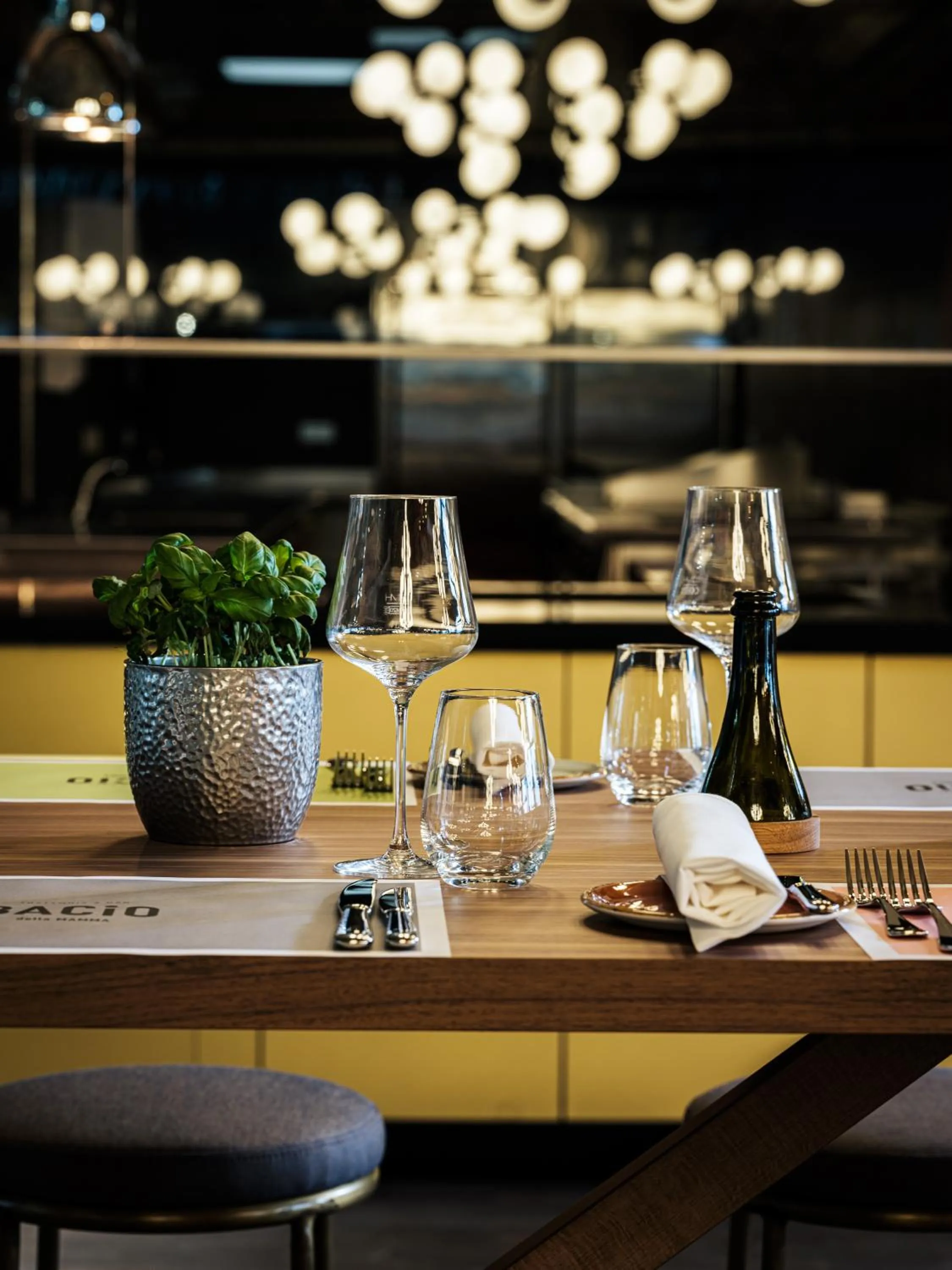 Restaurant/places to eat in AMERON München Motorworld