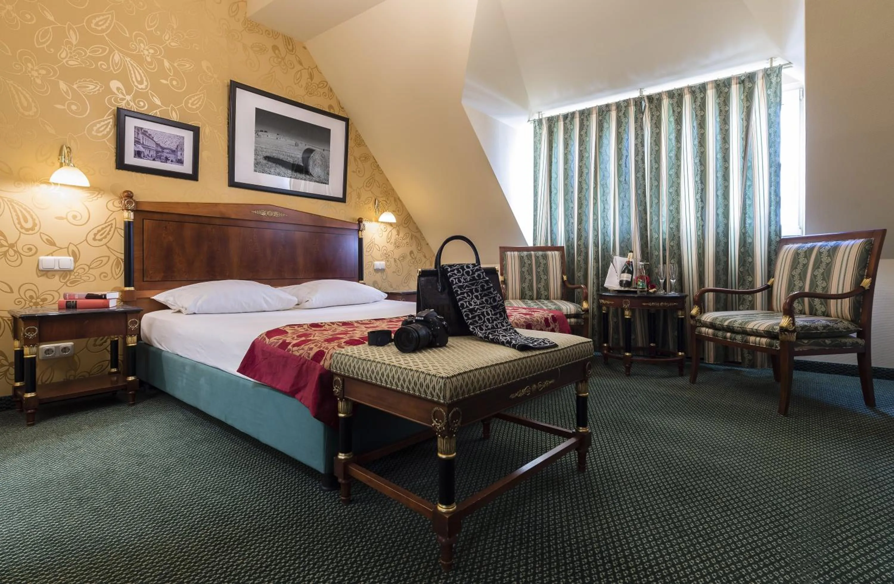 Photo of the whole room, Bed in Sebnitzer Hof by STEIGER Hotels