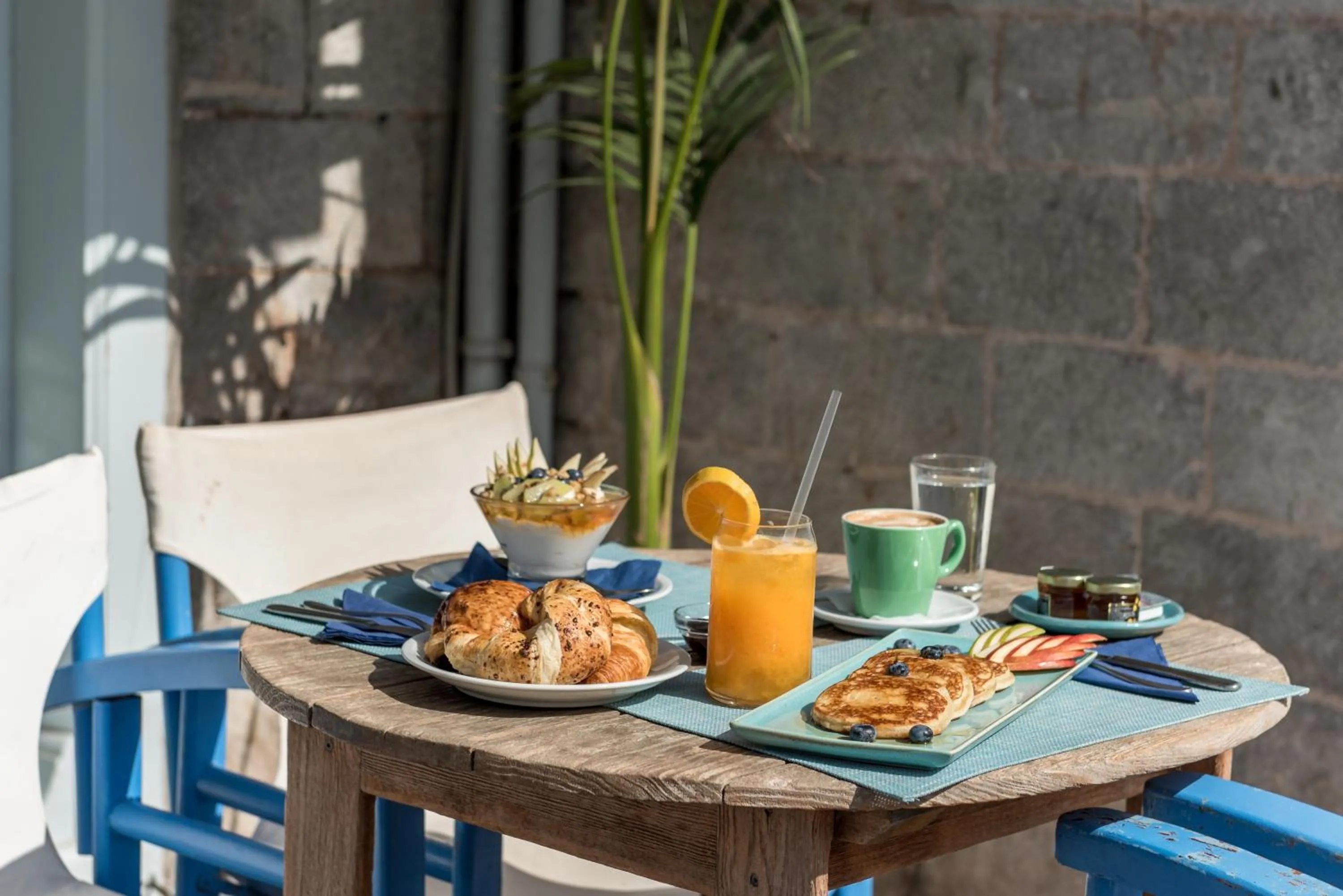 Breakfast in NESEA Boutique Apartments