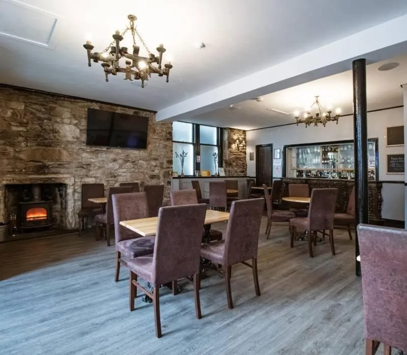 Lounge or bar in The Ben Mhor Hotel, Bar & Restaurant
