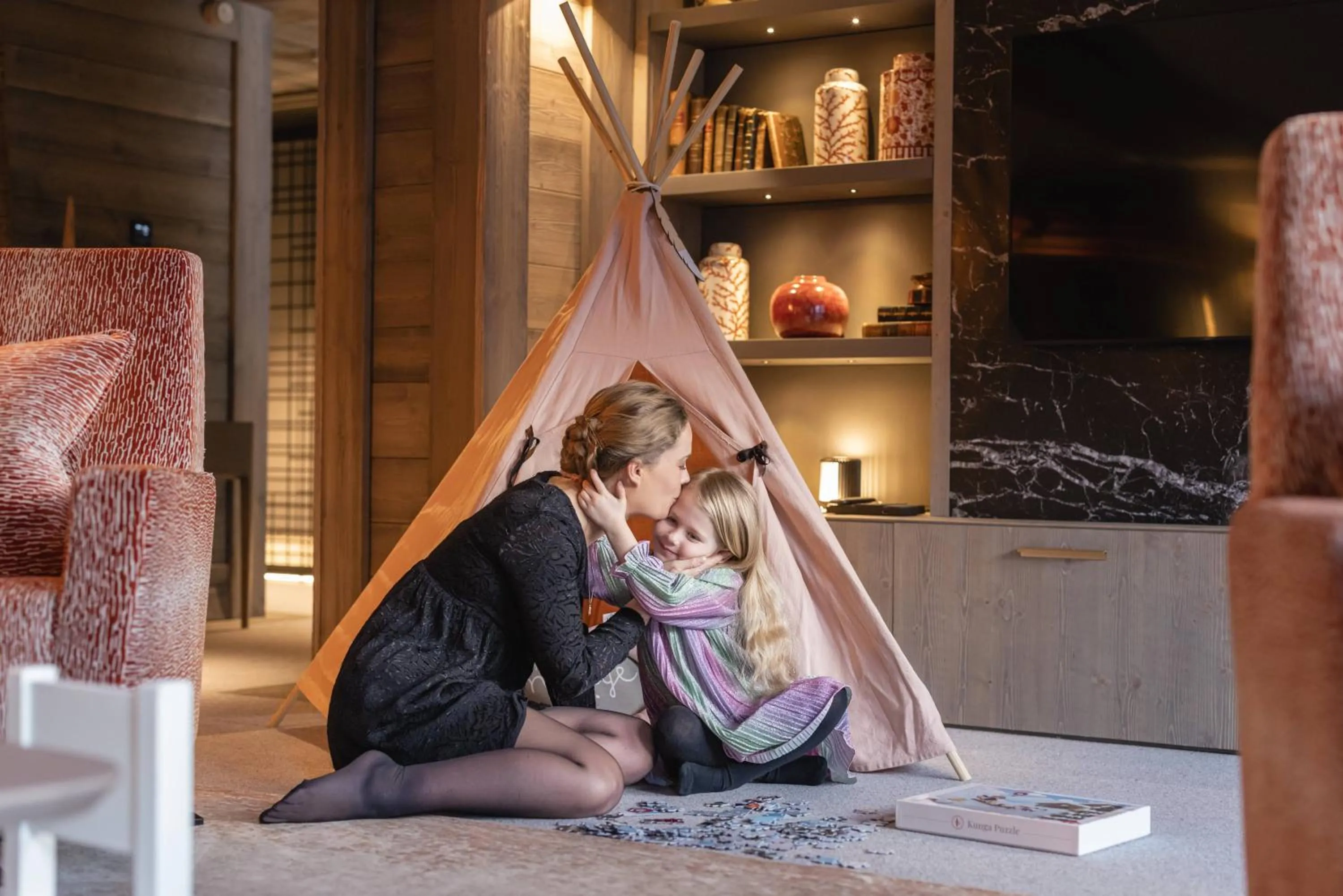 children in Hotel Le K2 Chogori