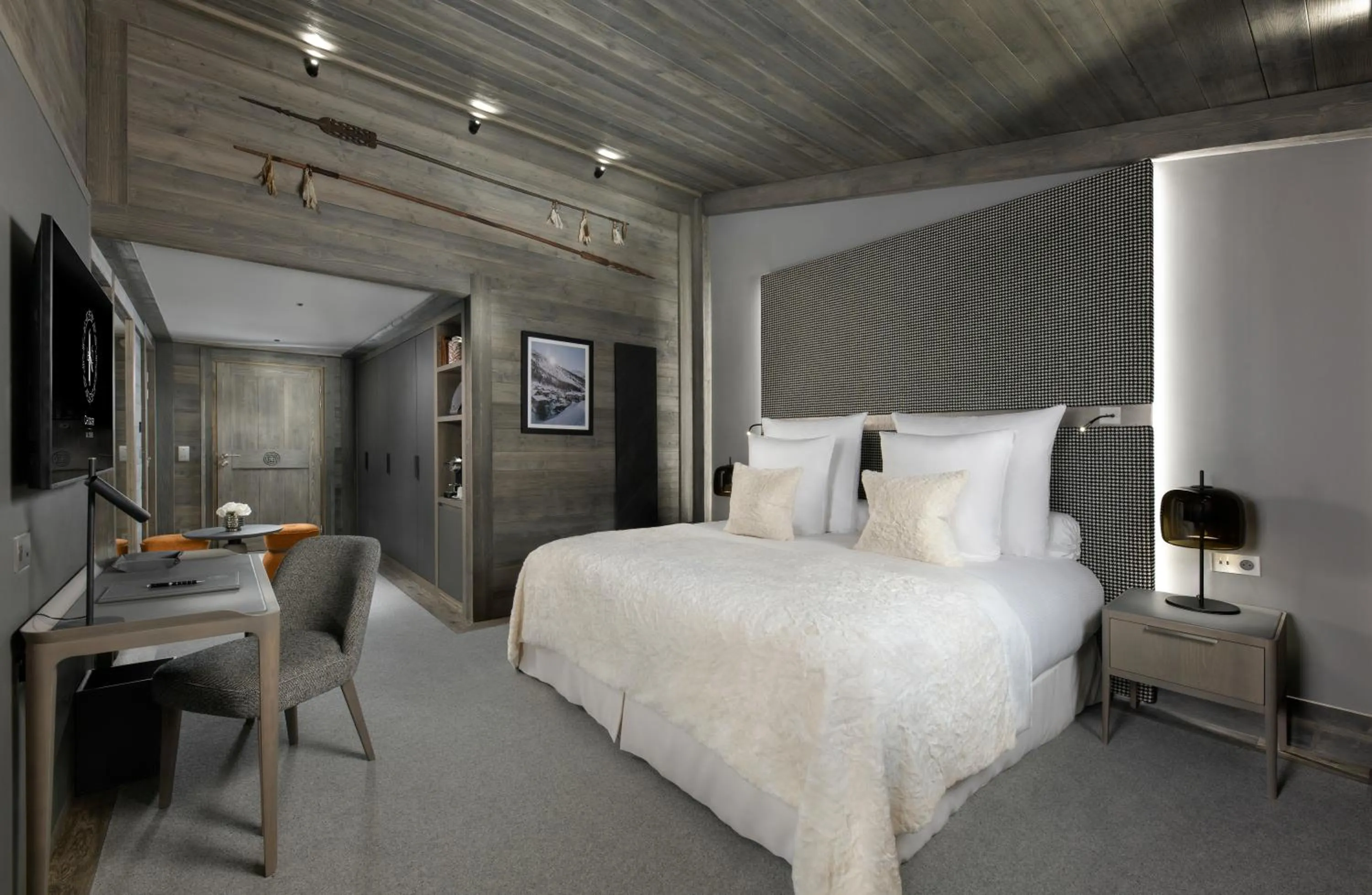 Bed in Hotel Le K2 Chogori