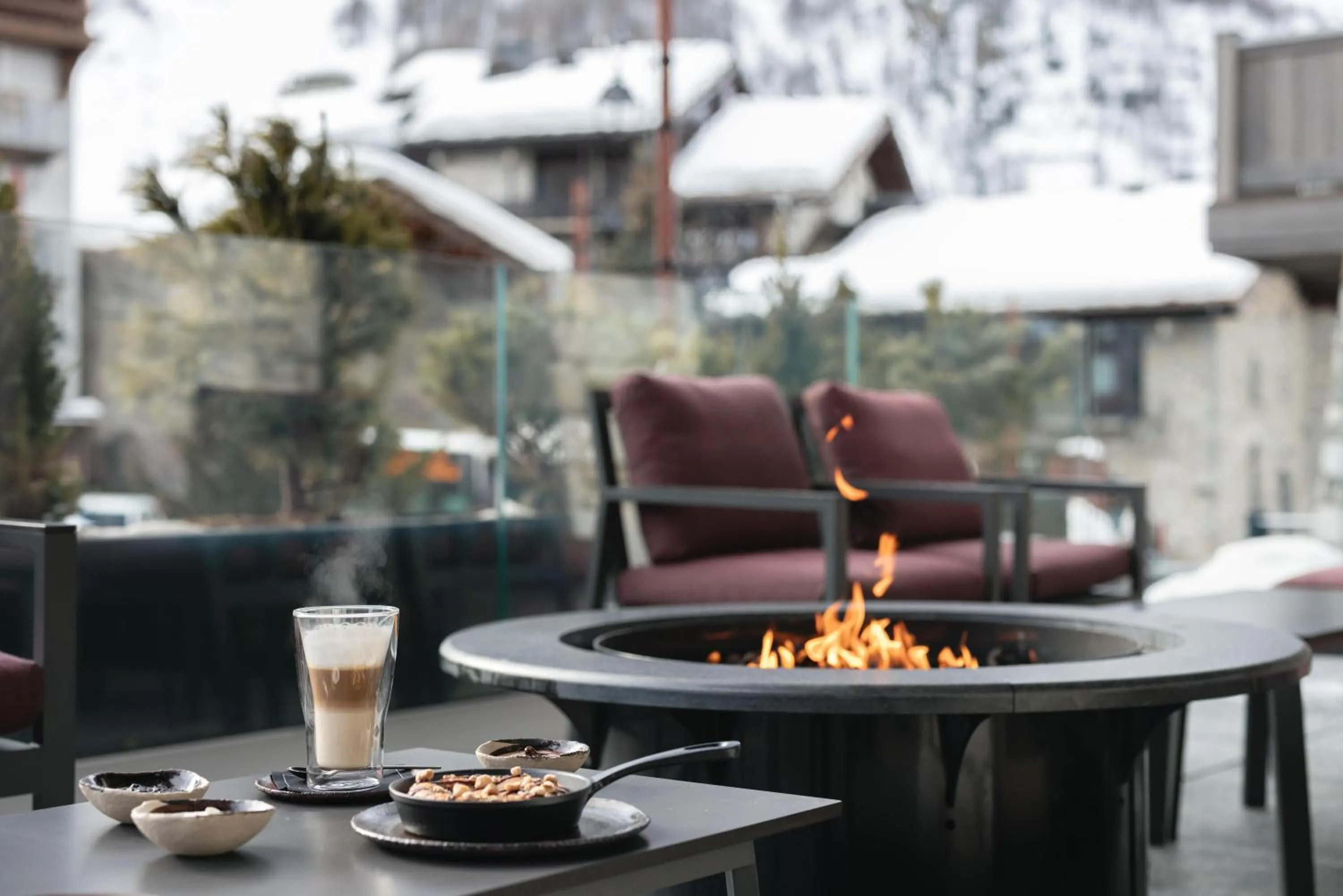 Lounge or bar in Hotel Le K2 Chogori