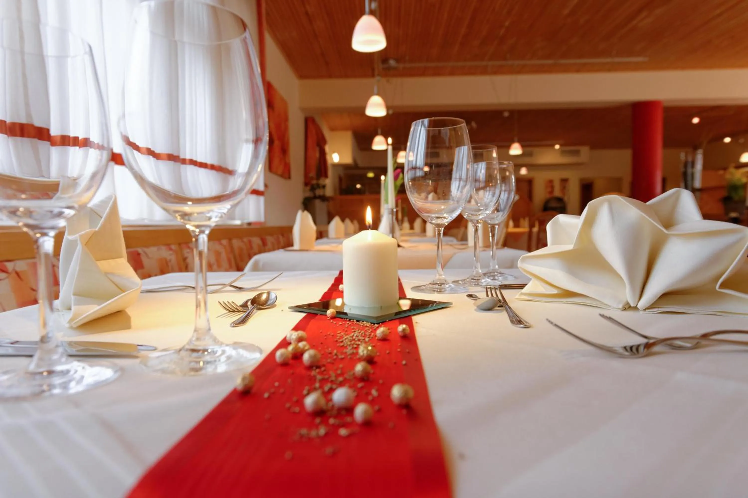 Restaurant/Places to Eat in Hotel Restaurant Talblick