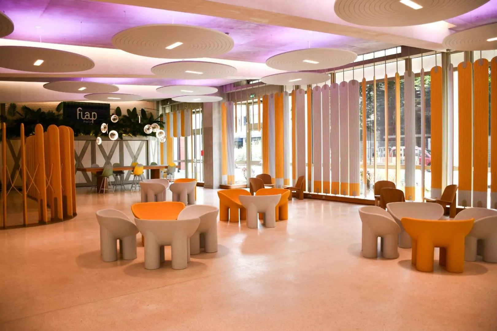 Lobby or reception in FIAP Paris