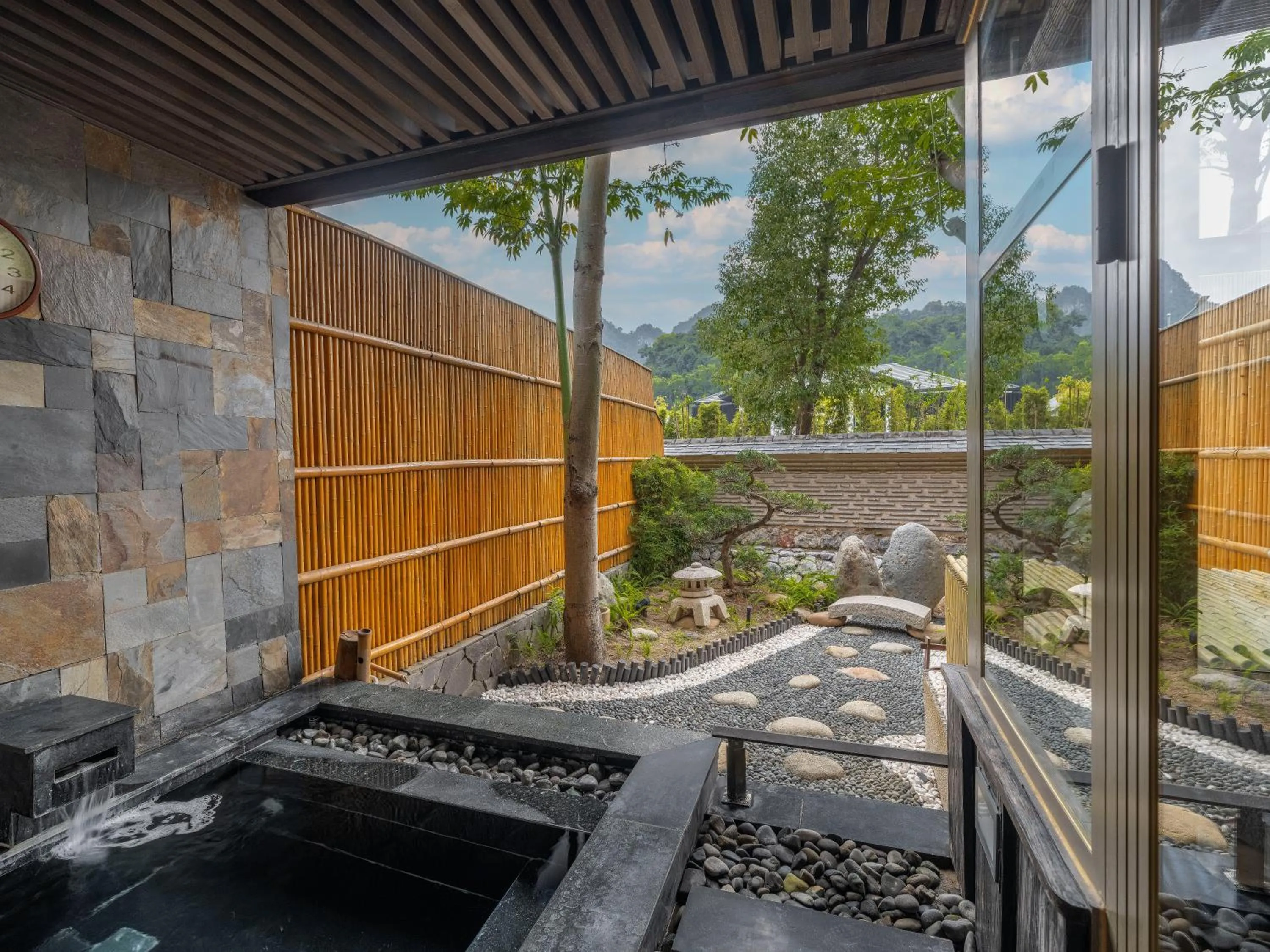 room service in Yoko Onsen Quang Hanh