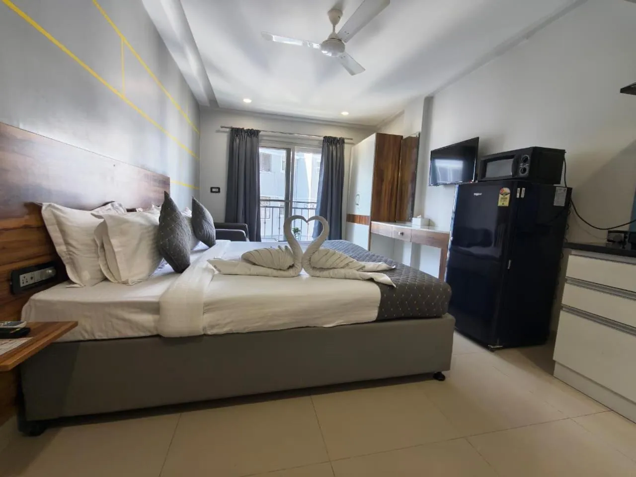 Bed in RESTEL STUDIO FLATS