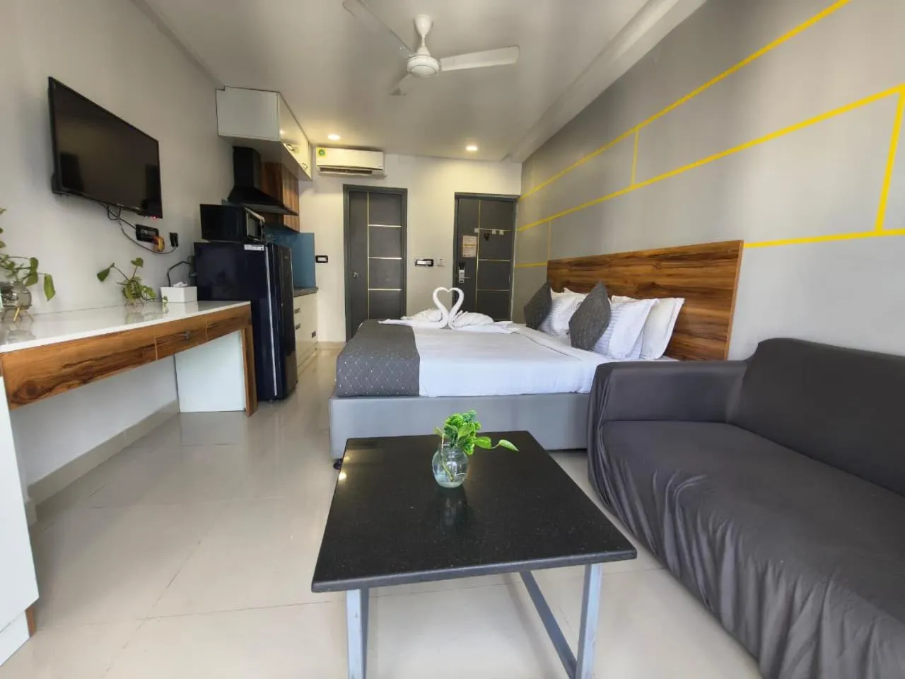 Bed in RESTEL STUDIO FLATS