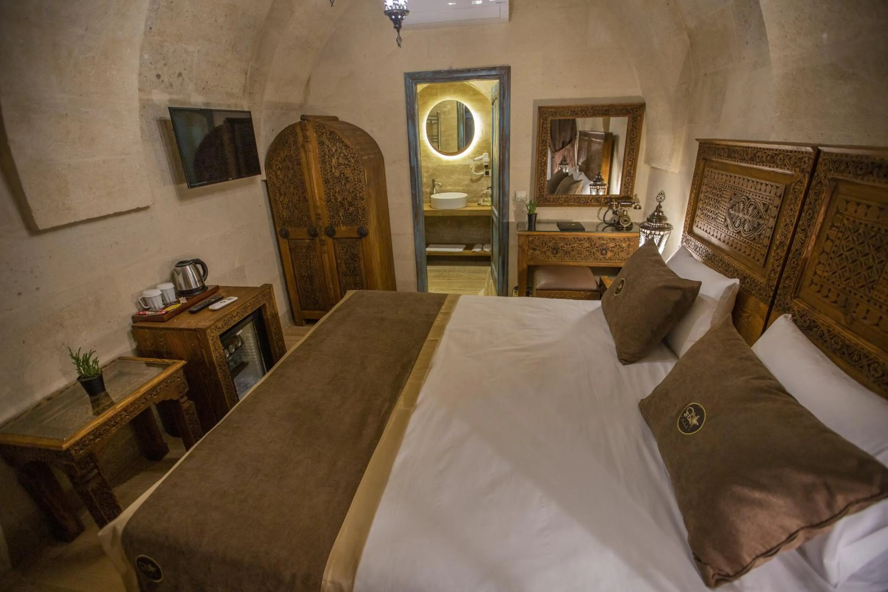 Bedroom, Bed in Sinasos Star Hotel Cappadocia