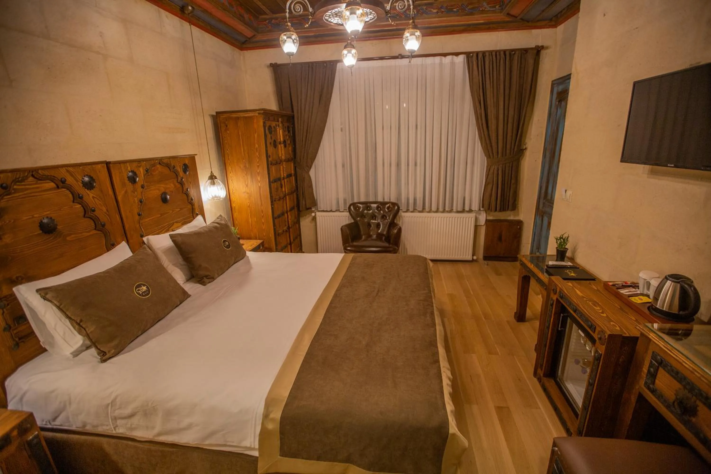 Bedroom, Bed in Sinasos Star Hotel Cappadocia