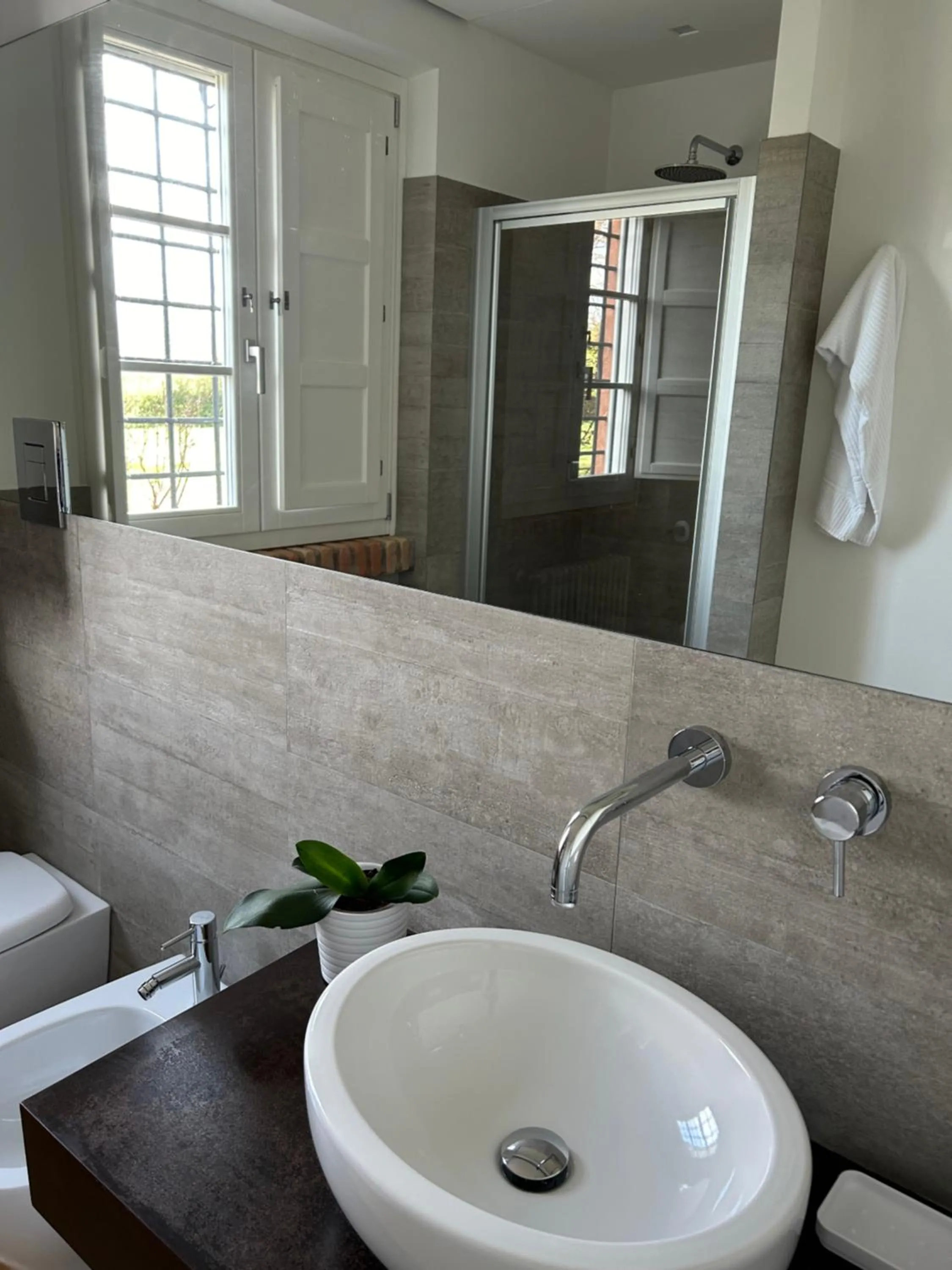 Shower in Casale Appia