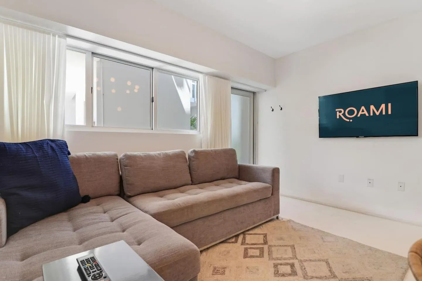 Roami at 250 Collins