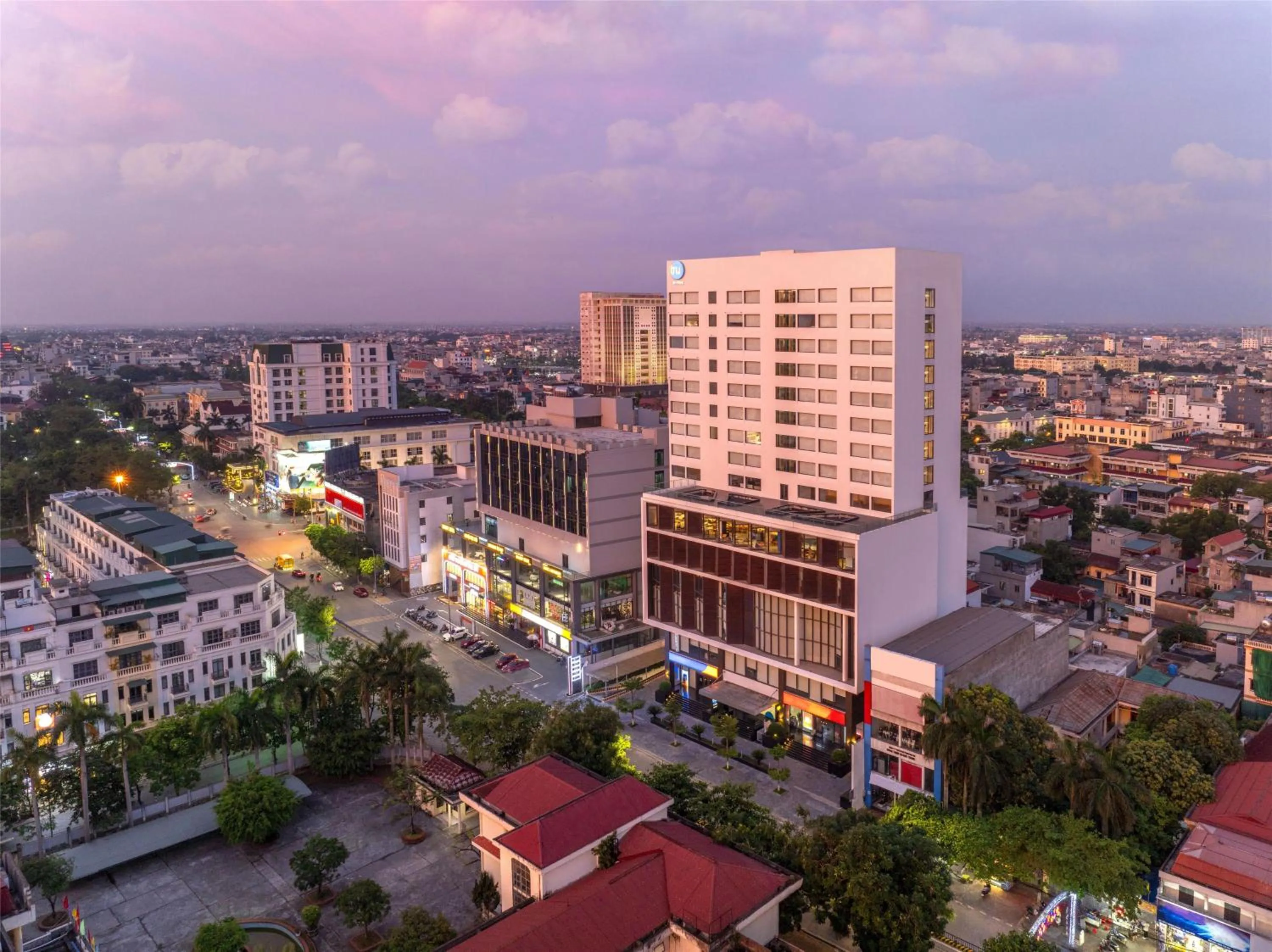 Property building in Tru by Hilton Thai Binh City Centre
